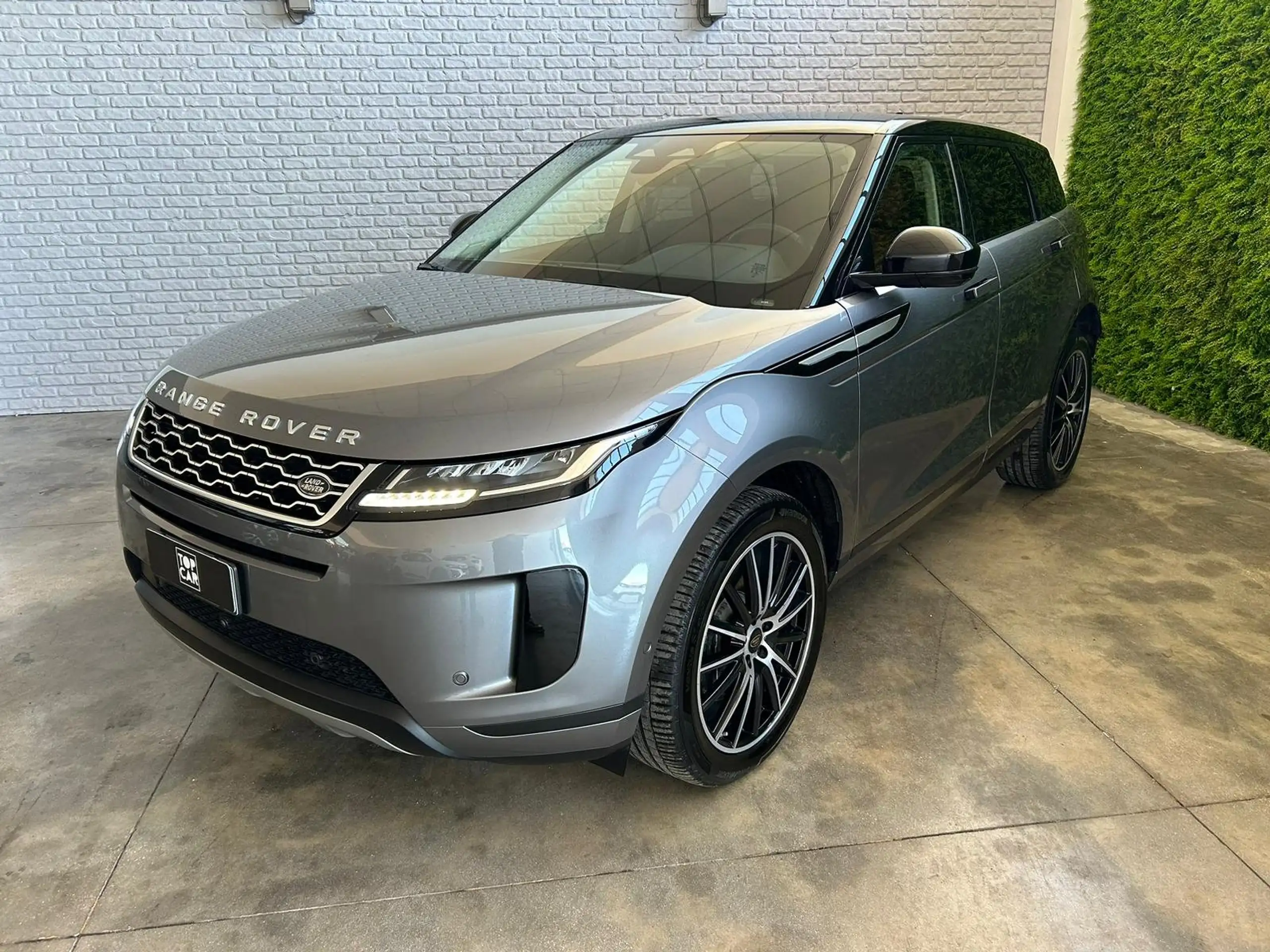 Land Rover - Range Rover Evoque