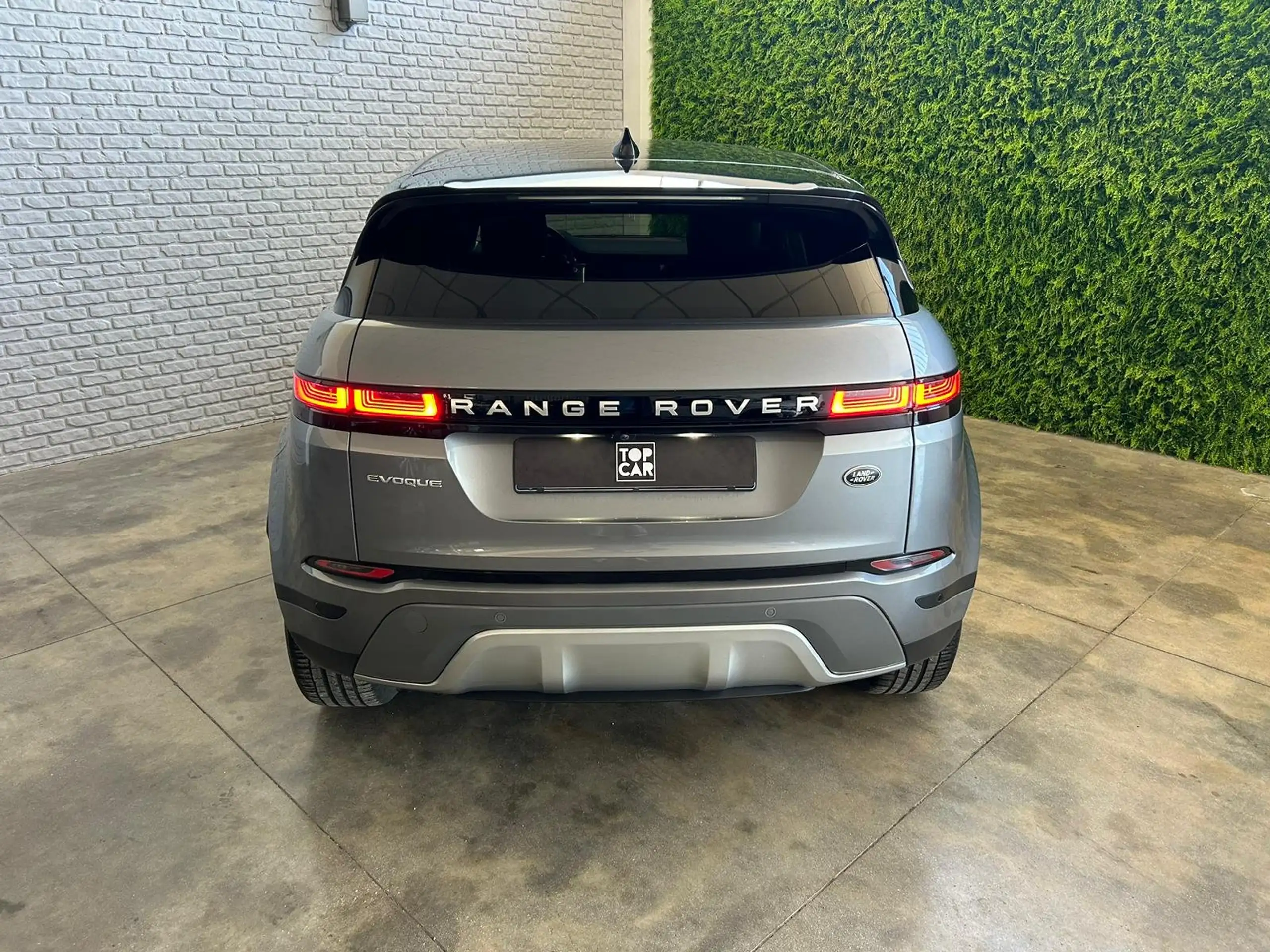 Land Rover - Range Rover Evoque