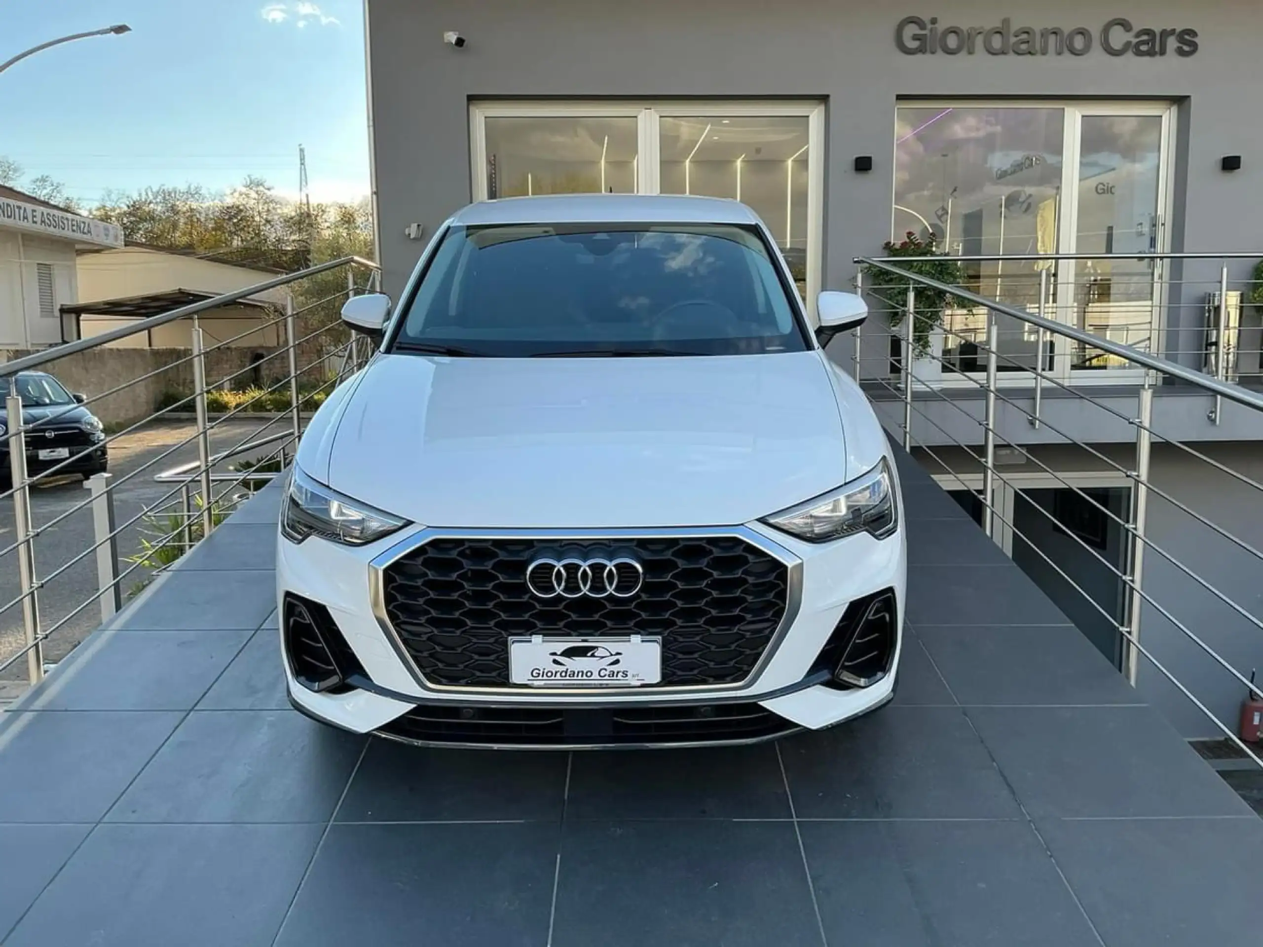 Audi - Q3