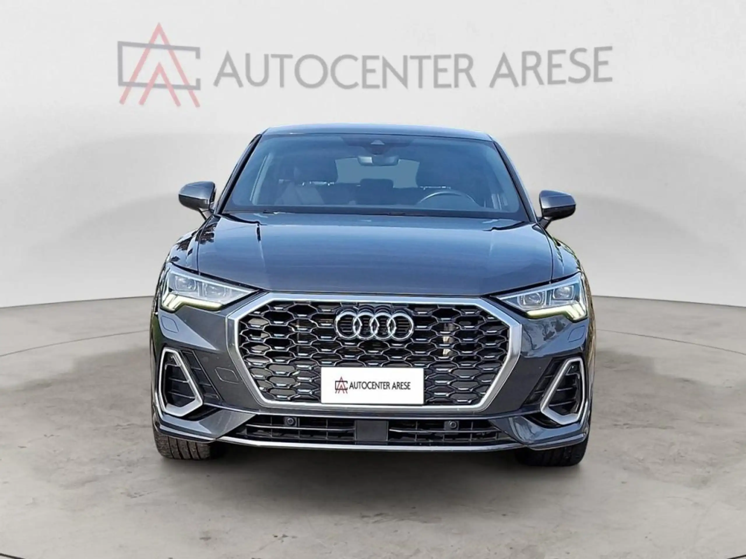 Audi - Q3