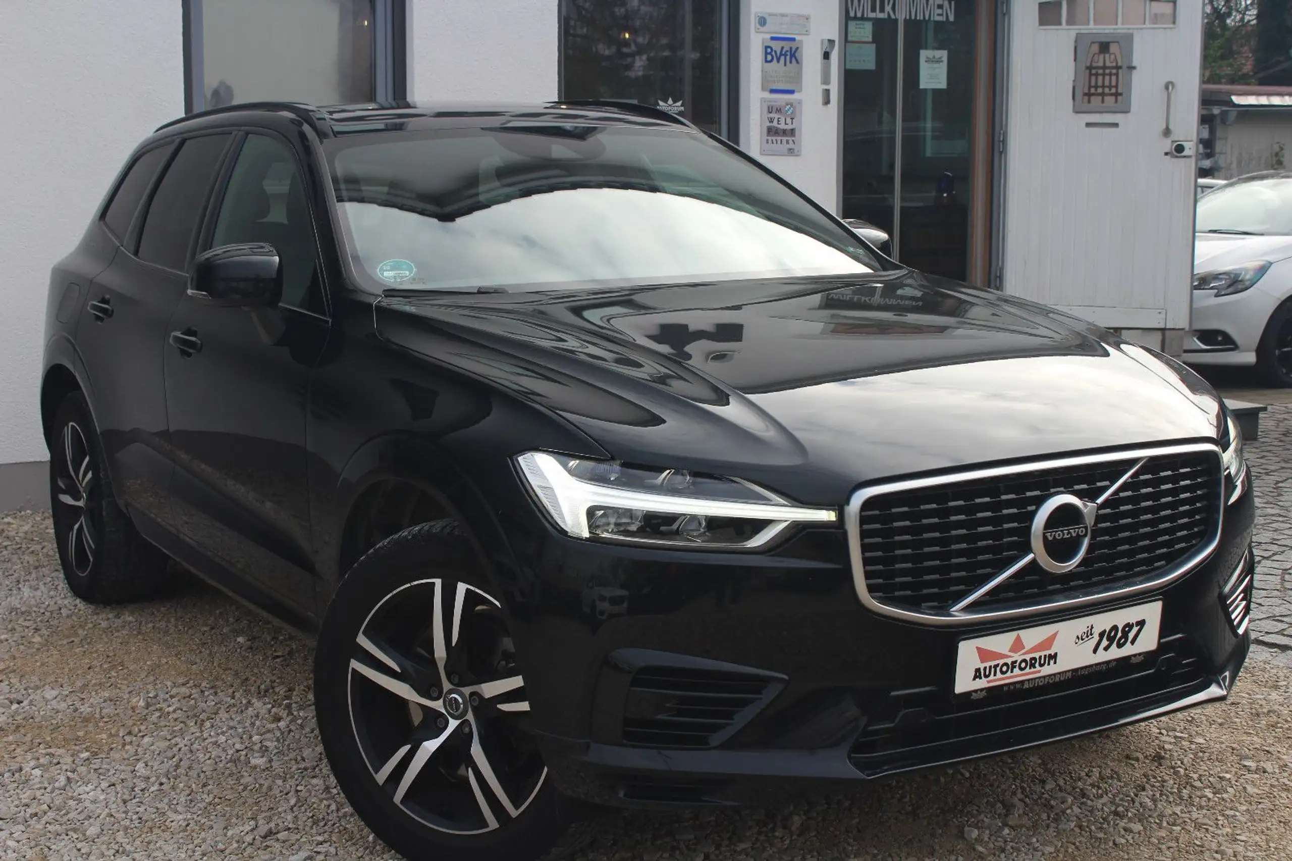 Volvo - XC60