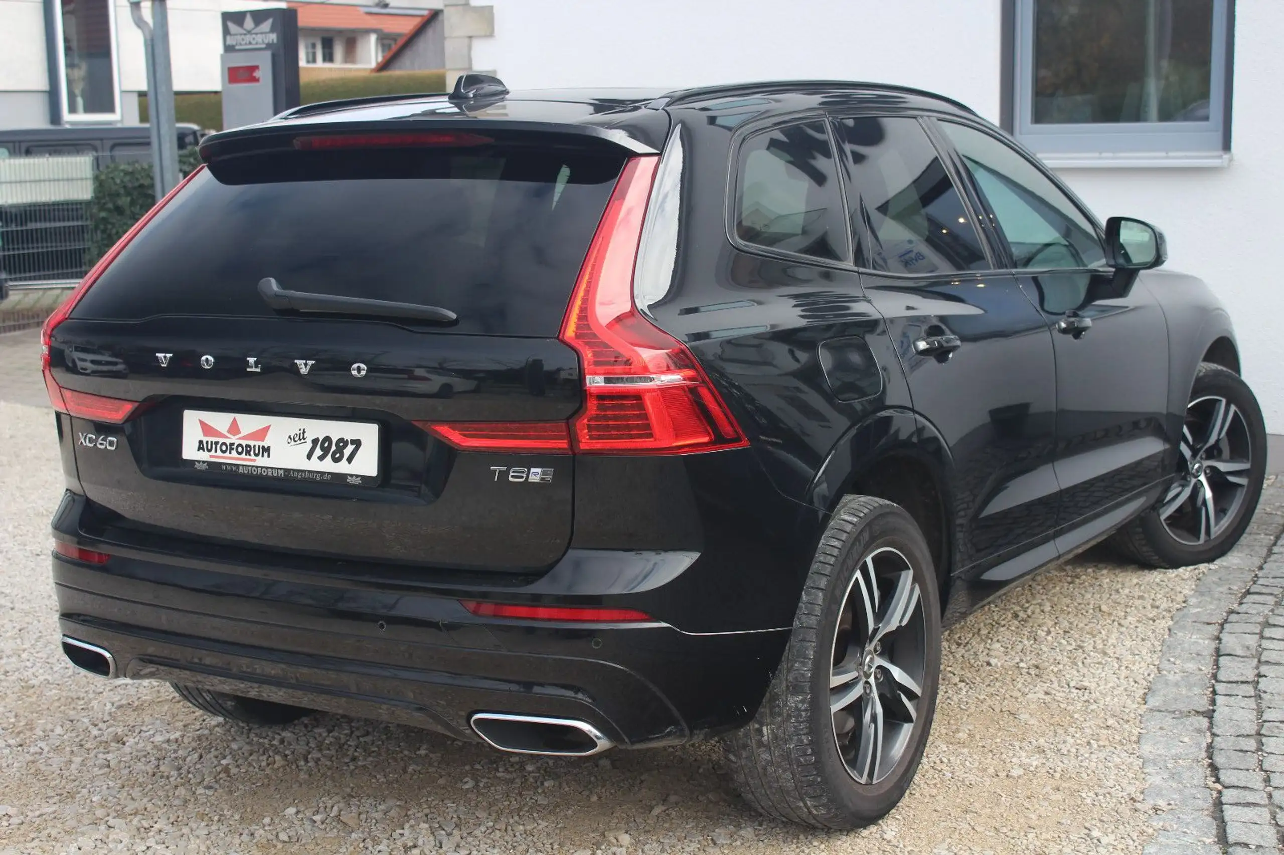 Volvo - XC60