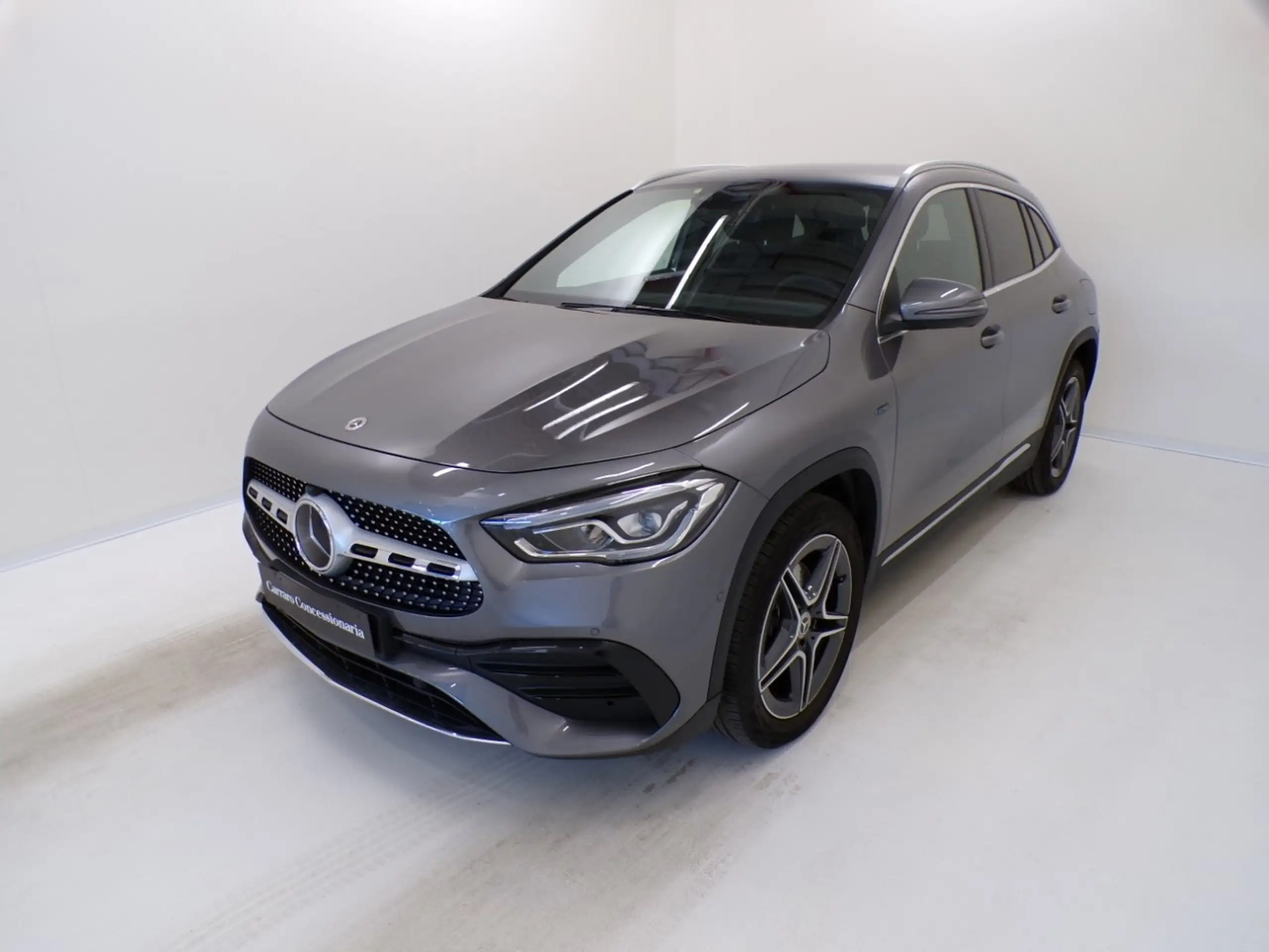 Mercedes-Benz - GLA 250