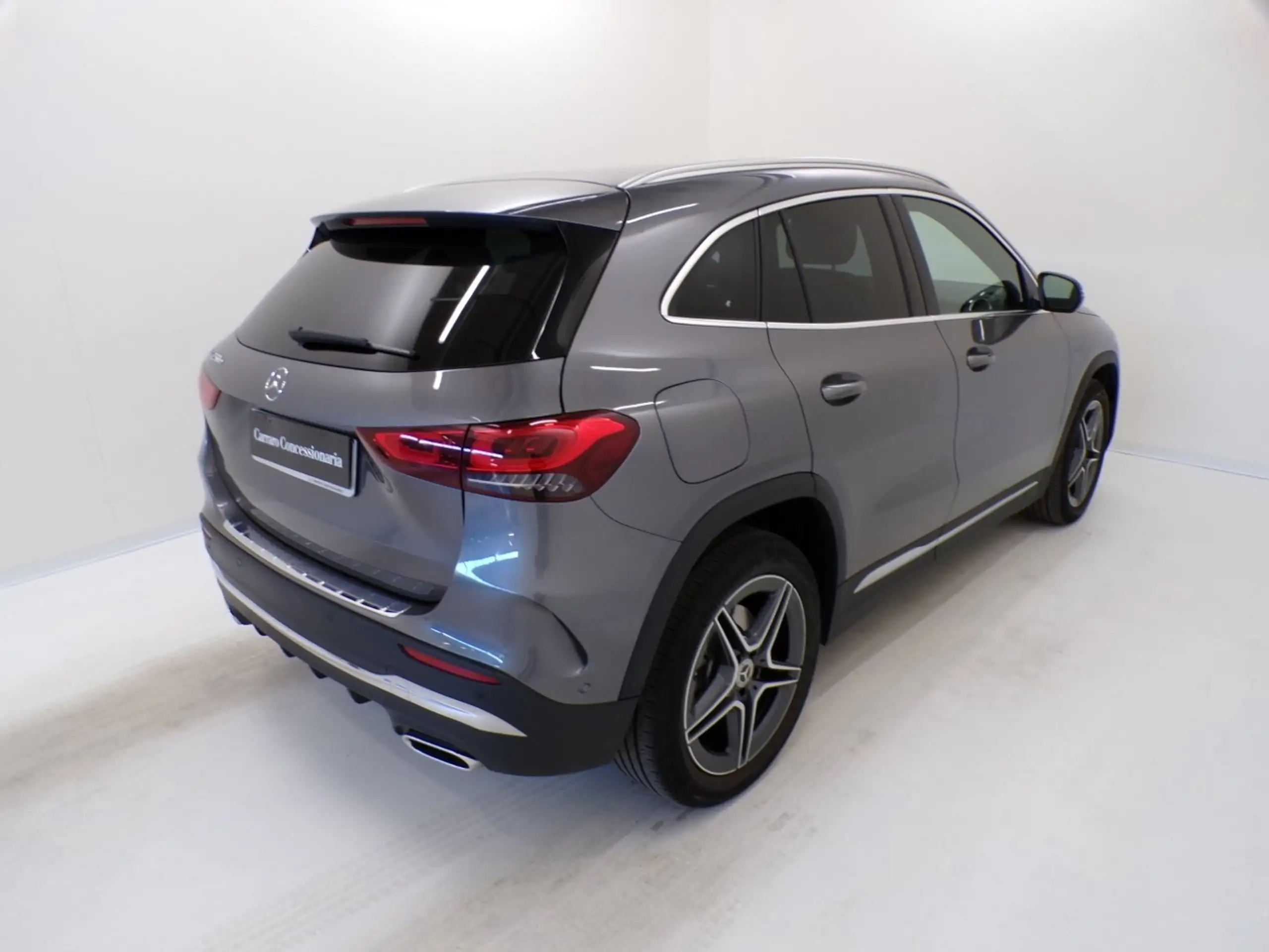 Mercedes-Benz - GLA 250