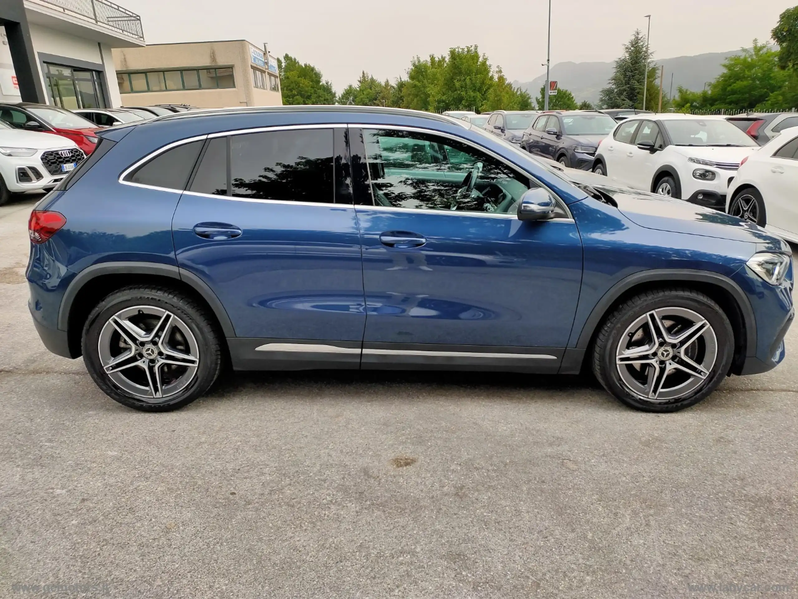 Mercedes-Benz - GLA 180