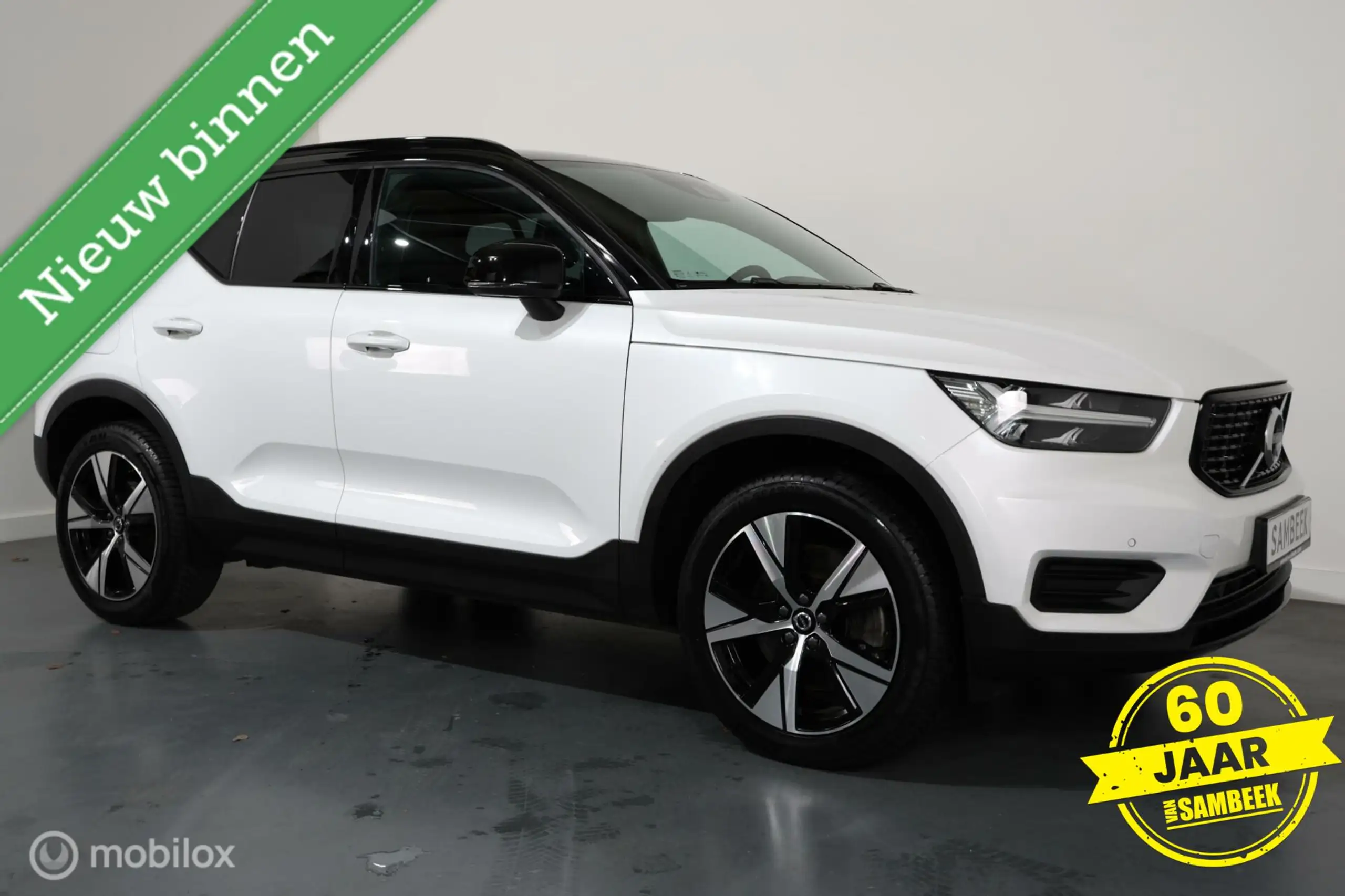 Volvo - XC40