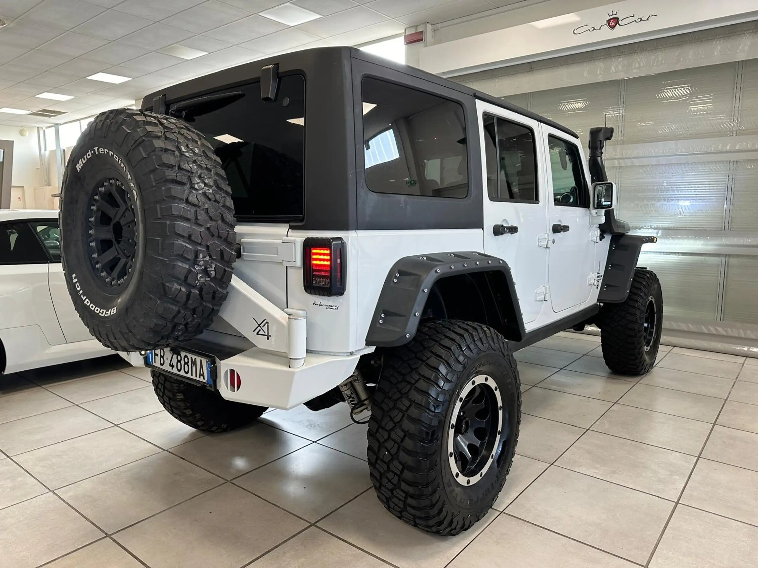 Jeep - Wrangler