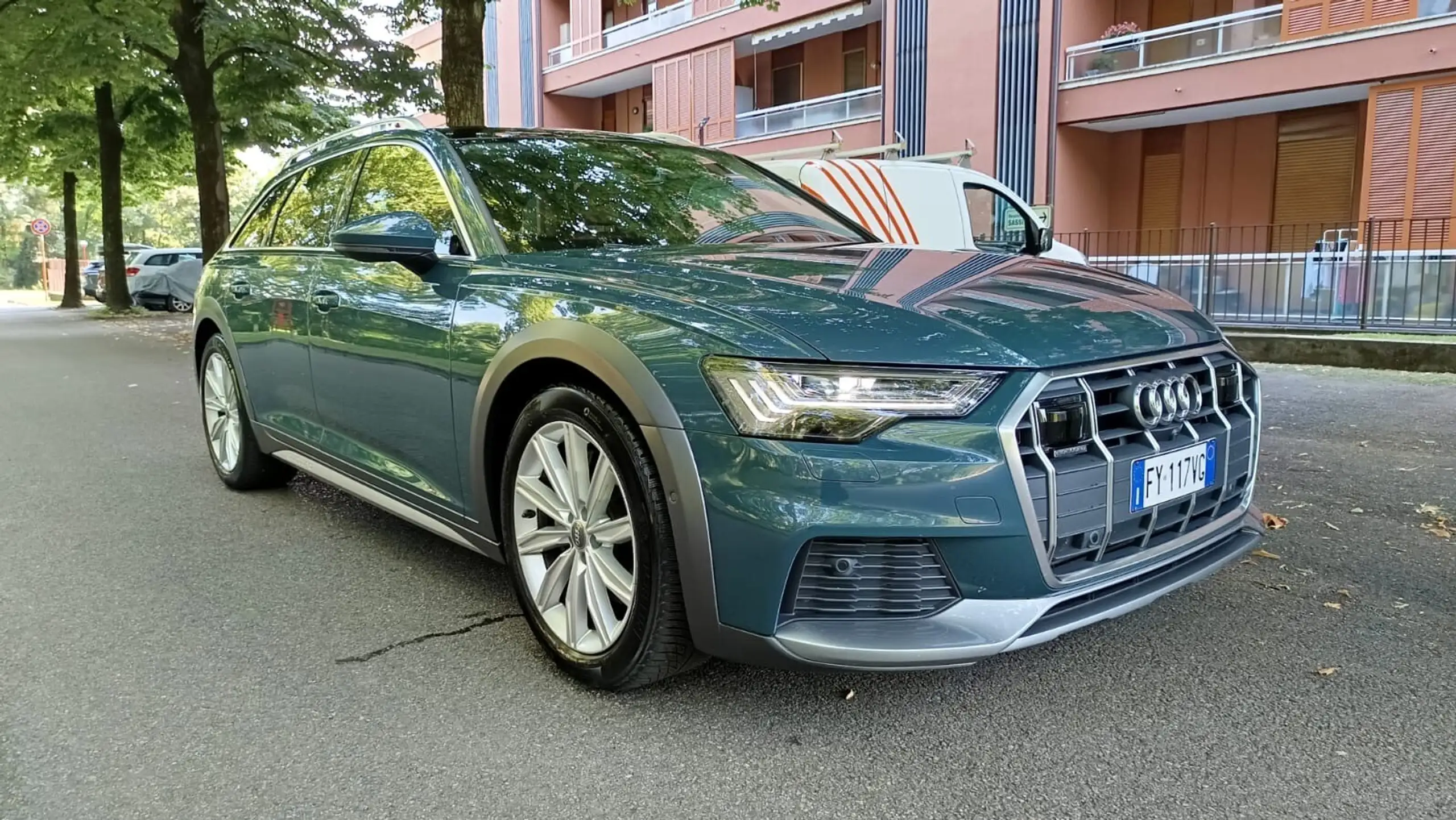 Audi - A6 allroad