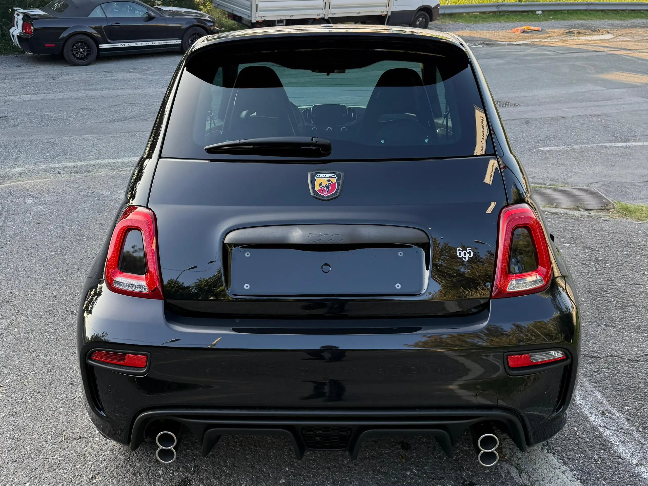 Abarth - 695