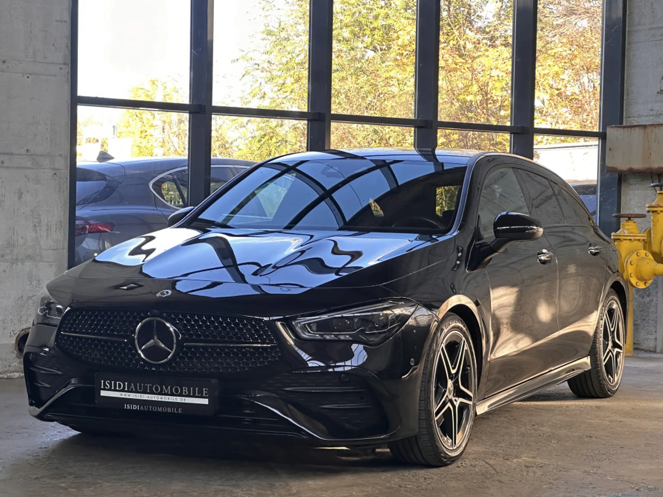 Mercedes-Benz - CLA 220