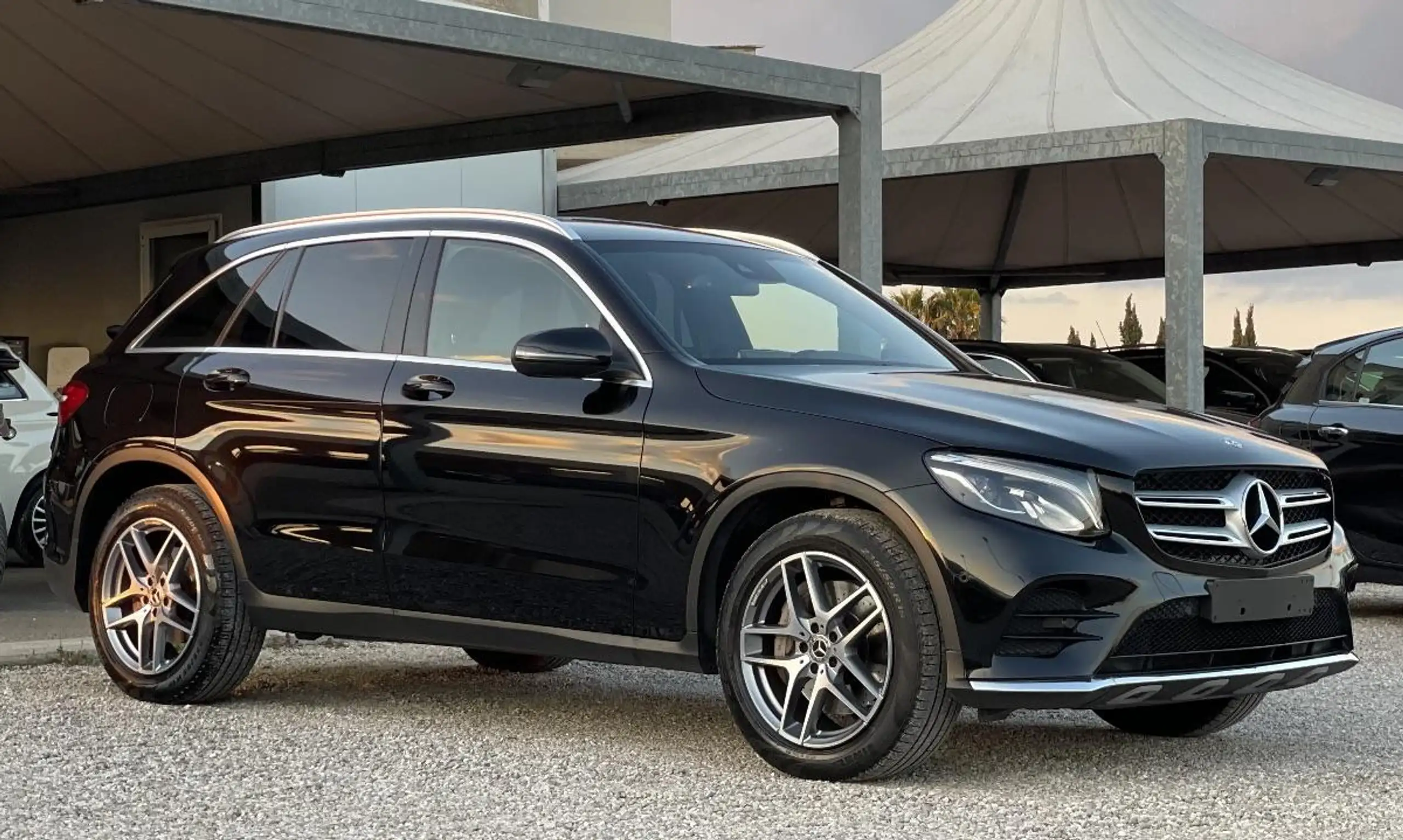 Mercedes-Benz - GLC 250