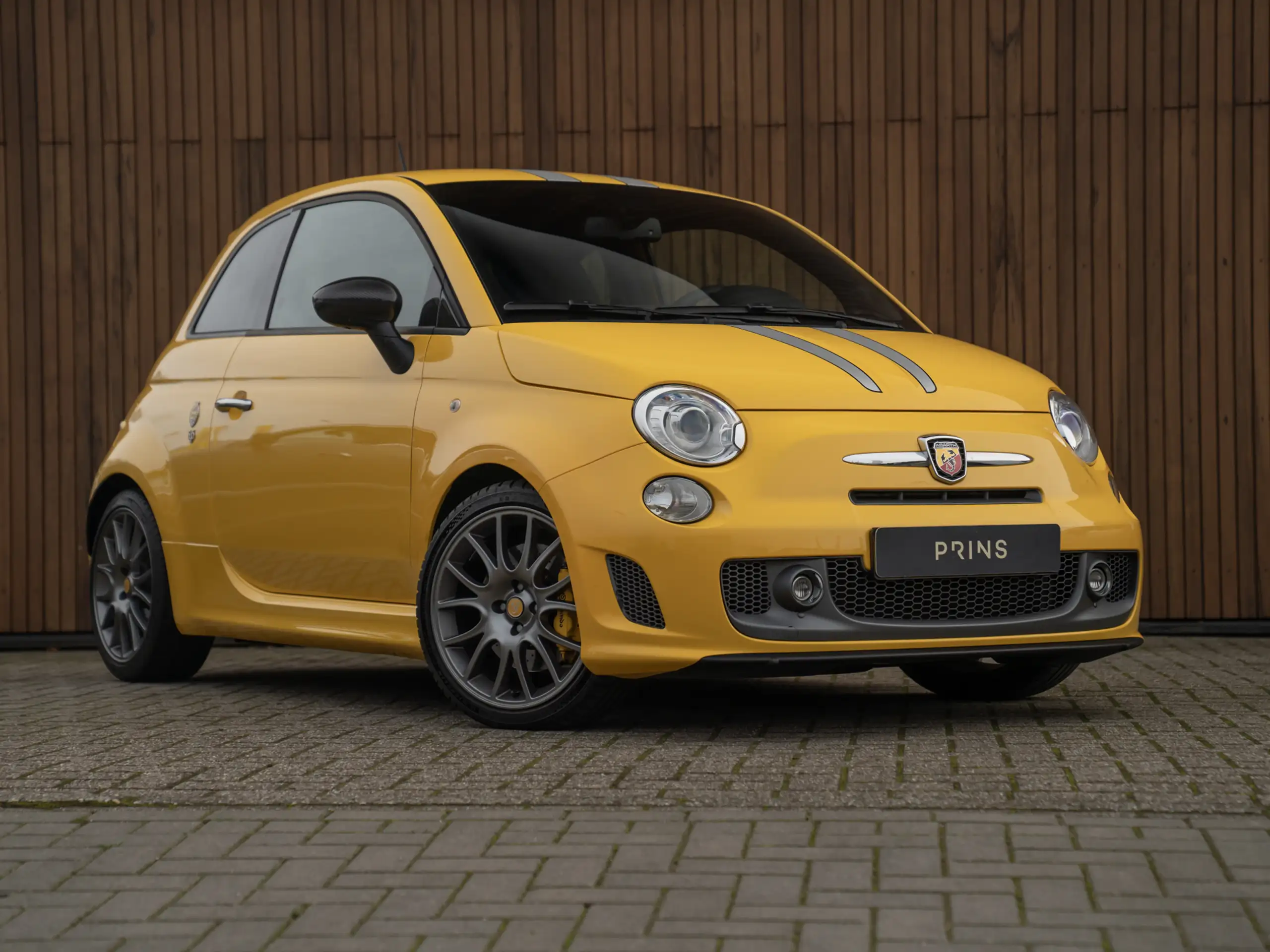 Abarth - 695