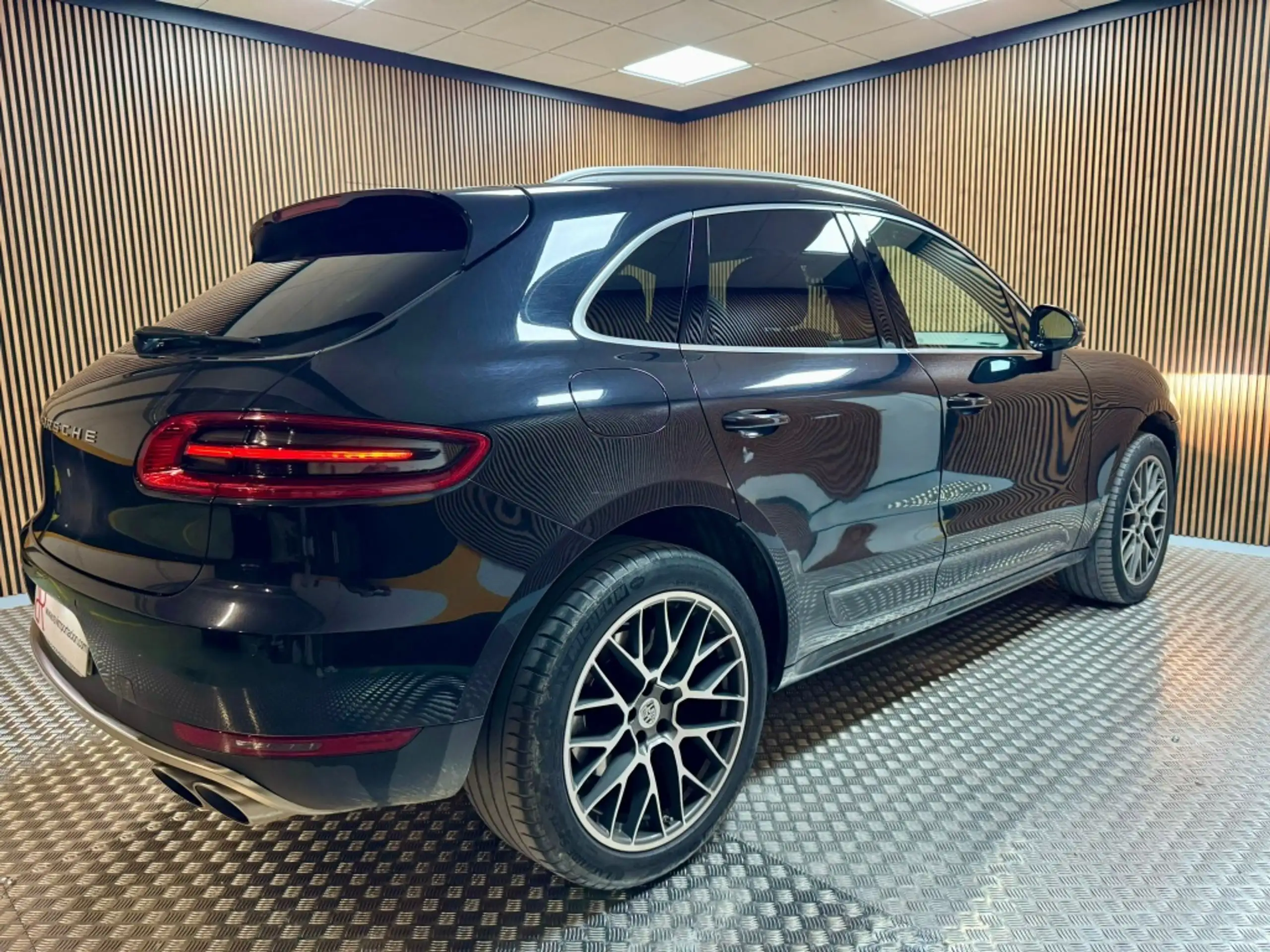 Porsche - Macan