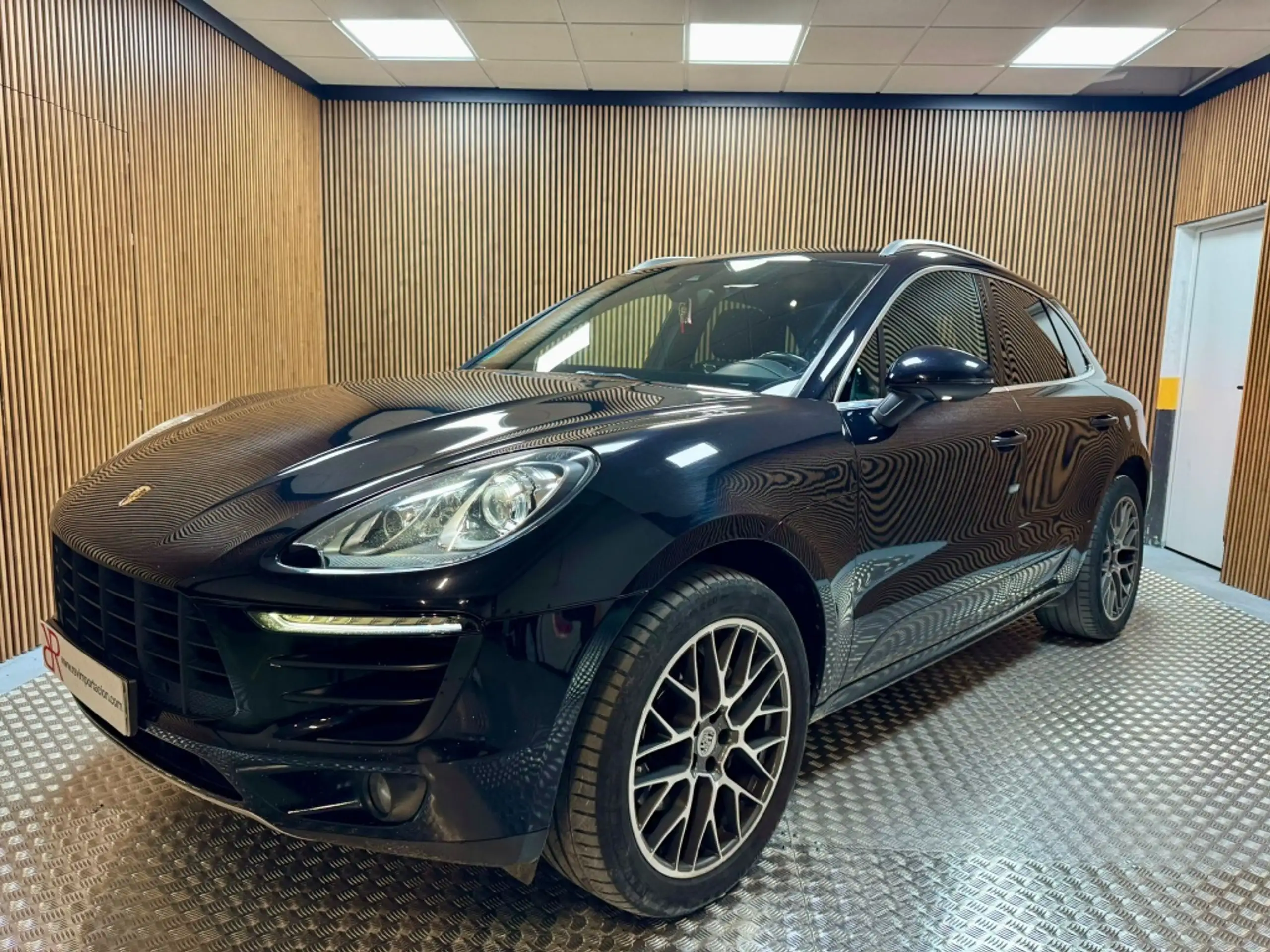 Porsche - Macan