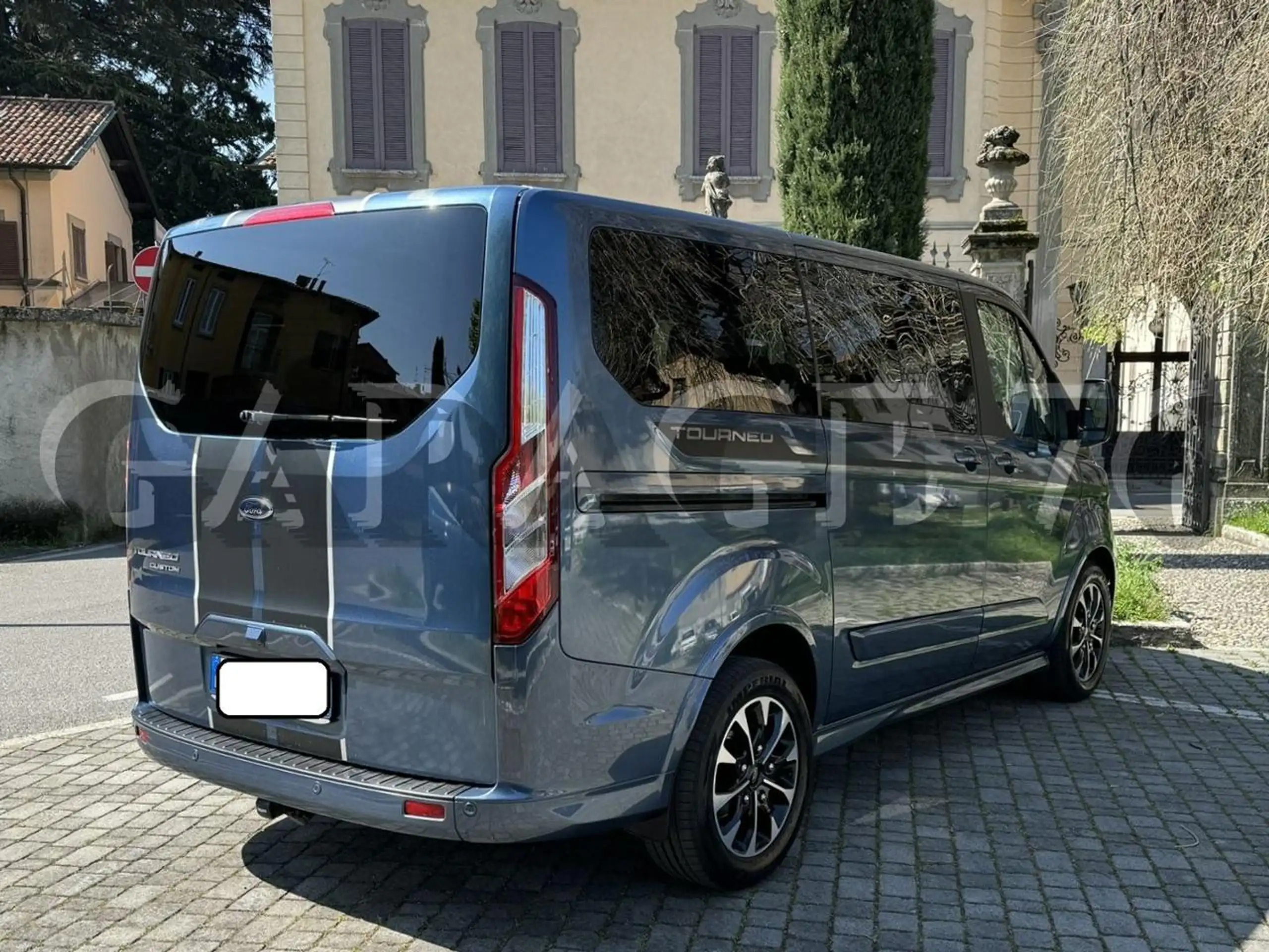 Ford - Tourneo Custom