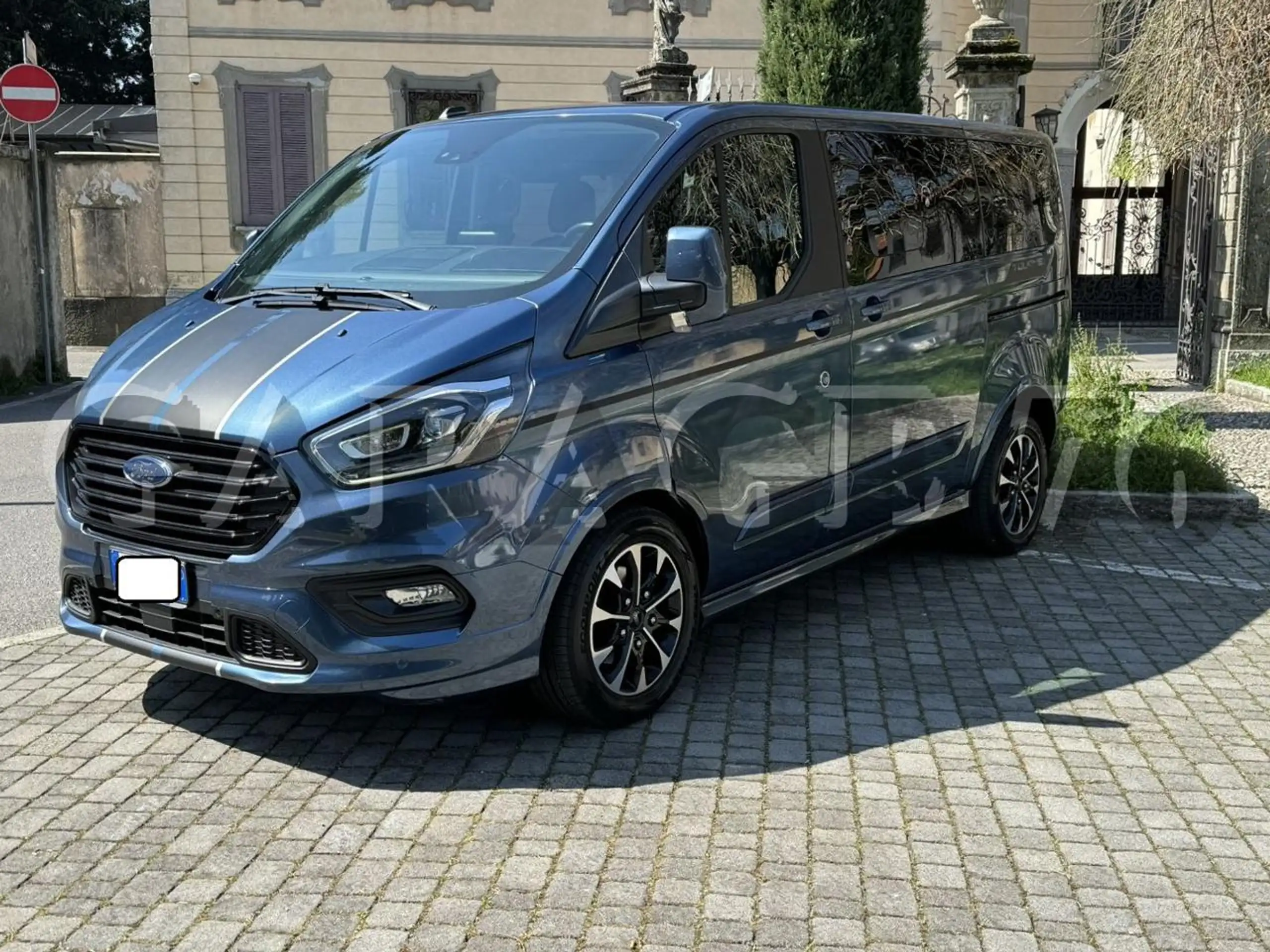 Ford - Tourneo Custom