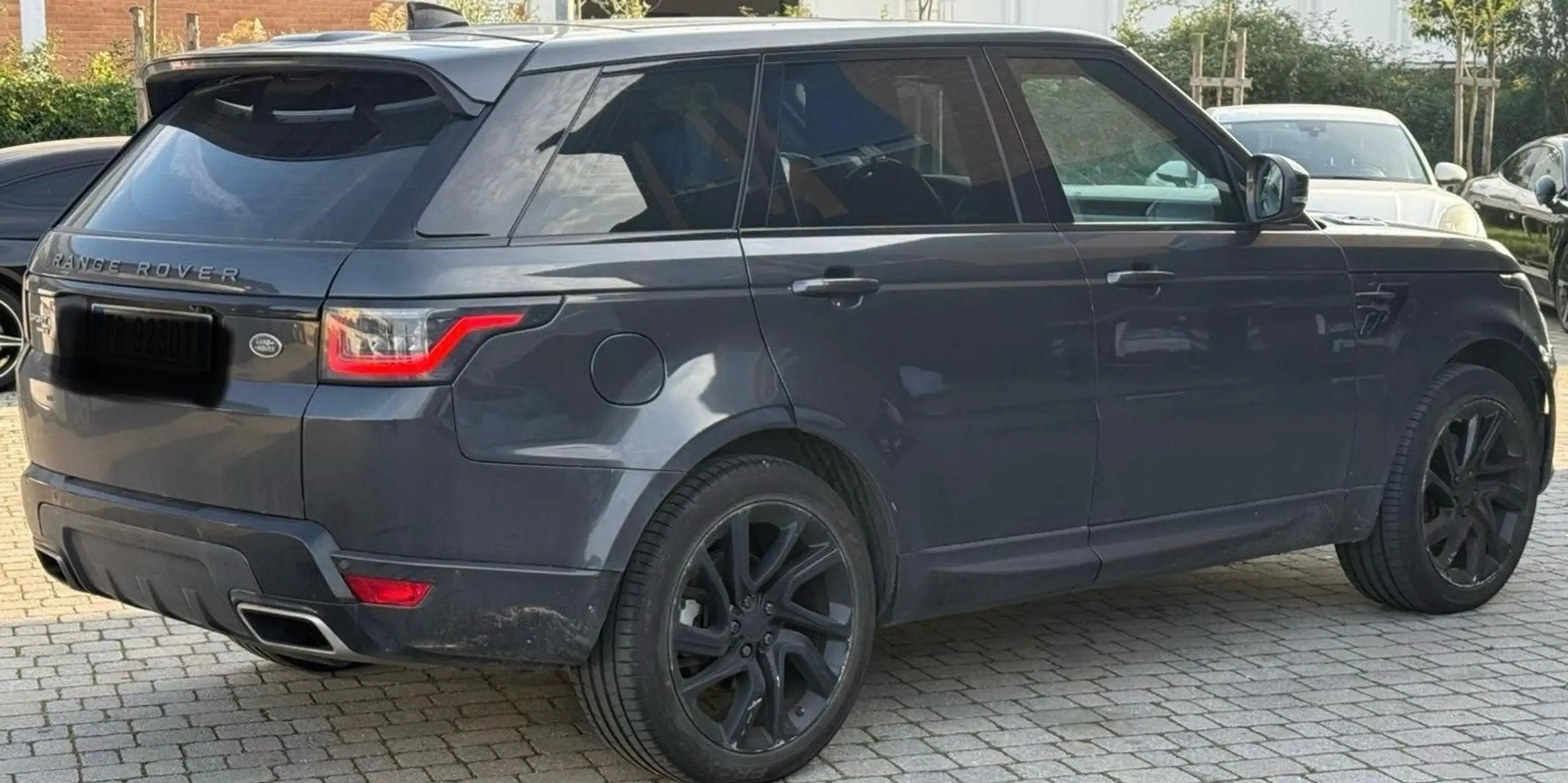 Land Rover - Range Rover Sport