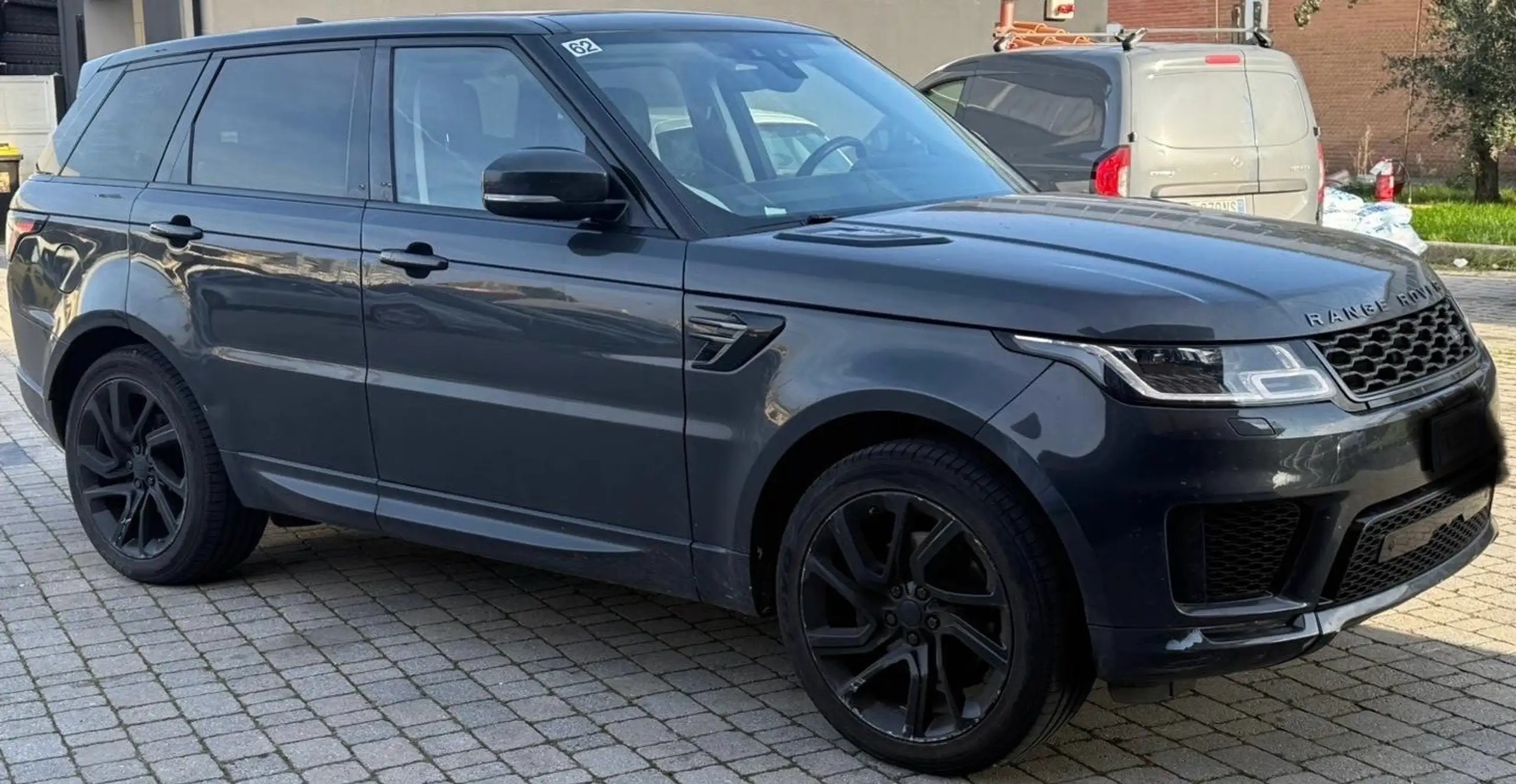 Land Rover - Range Rover Sport