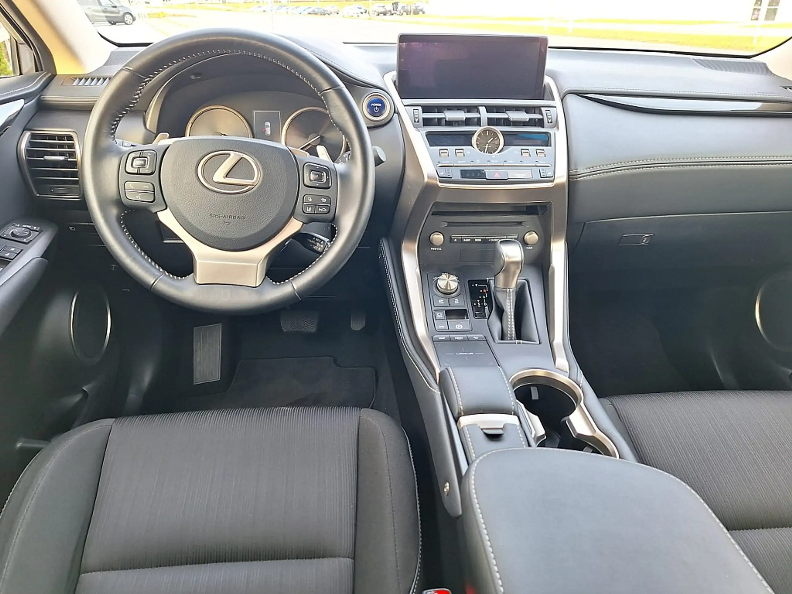 Lexus - NX 300h