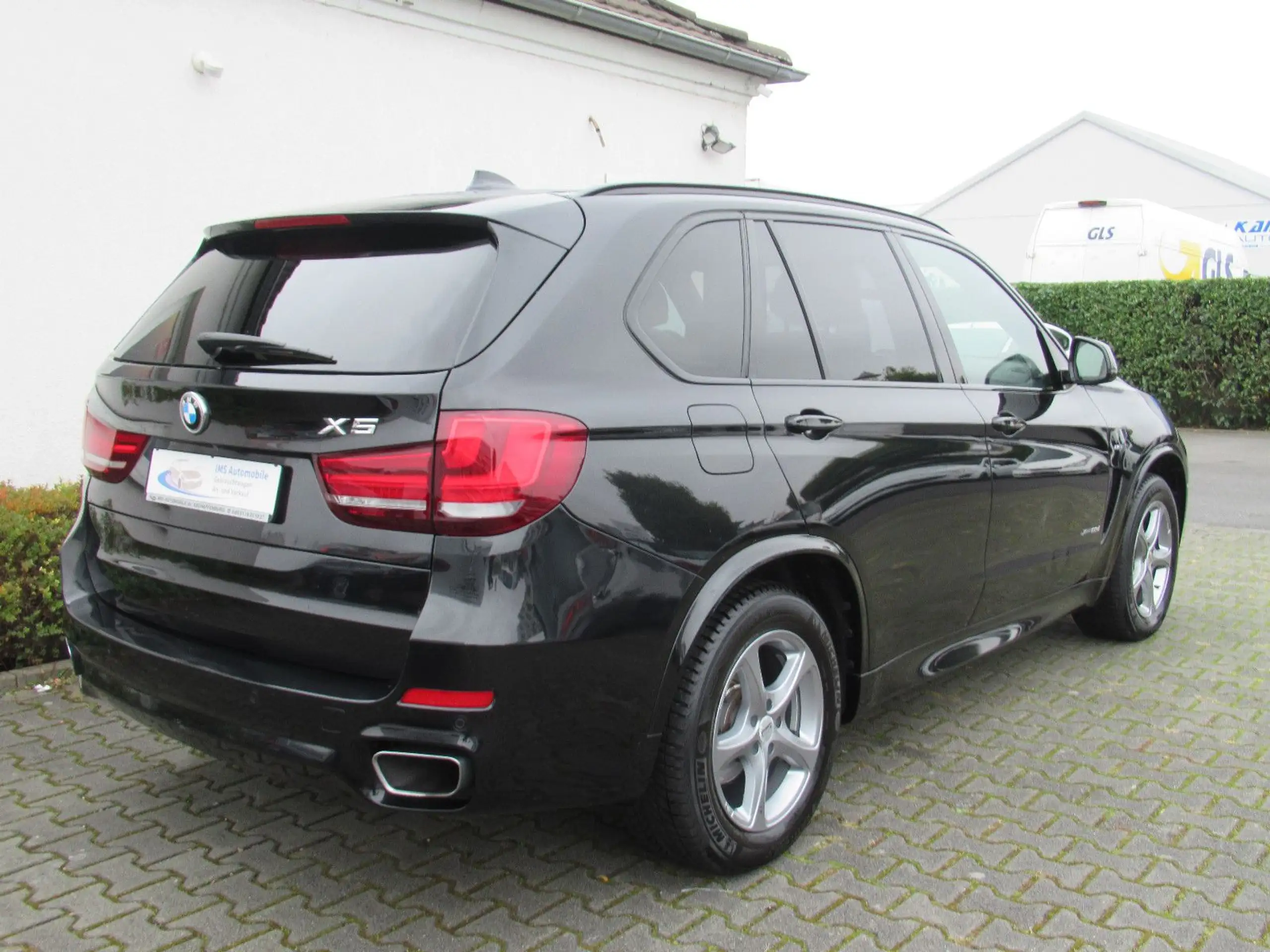 BMW - X5