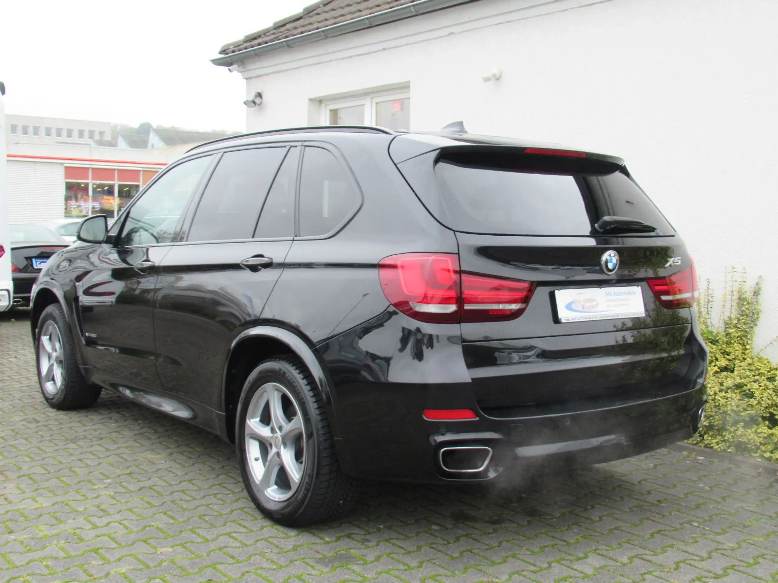 BMW - X5