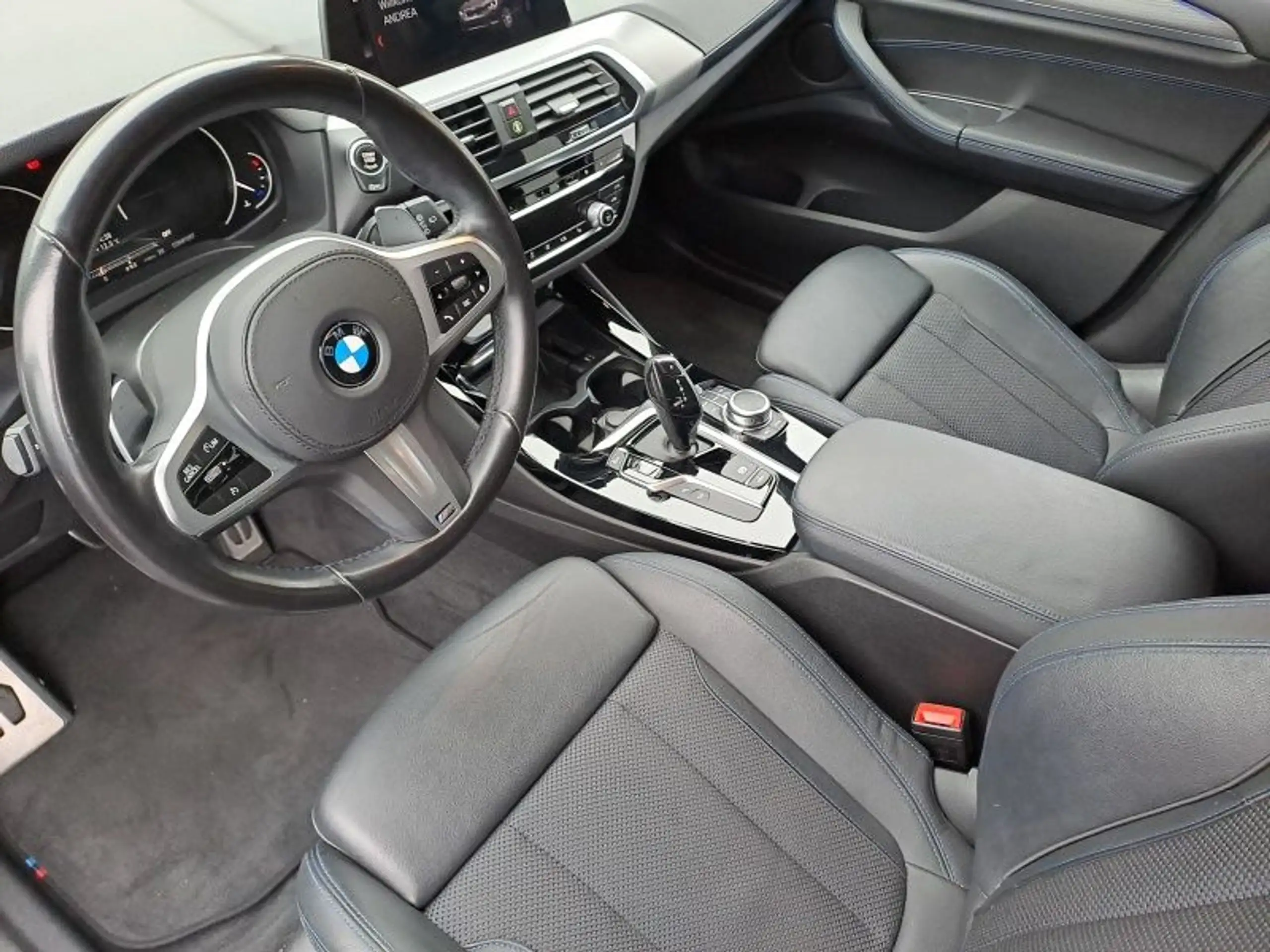 BMW - X3