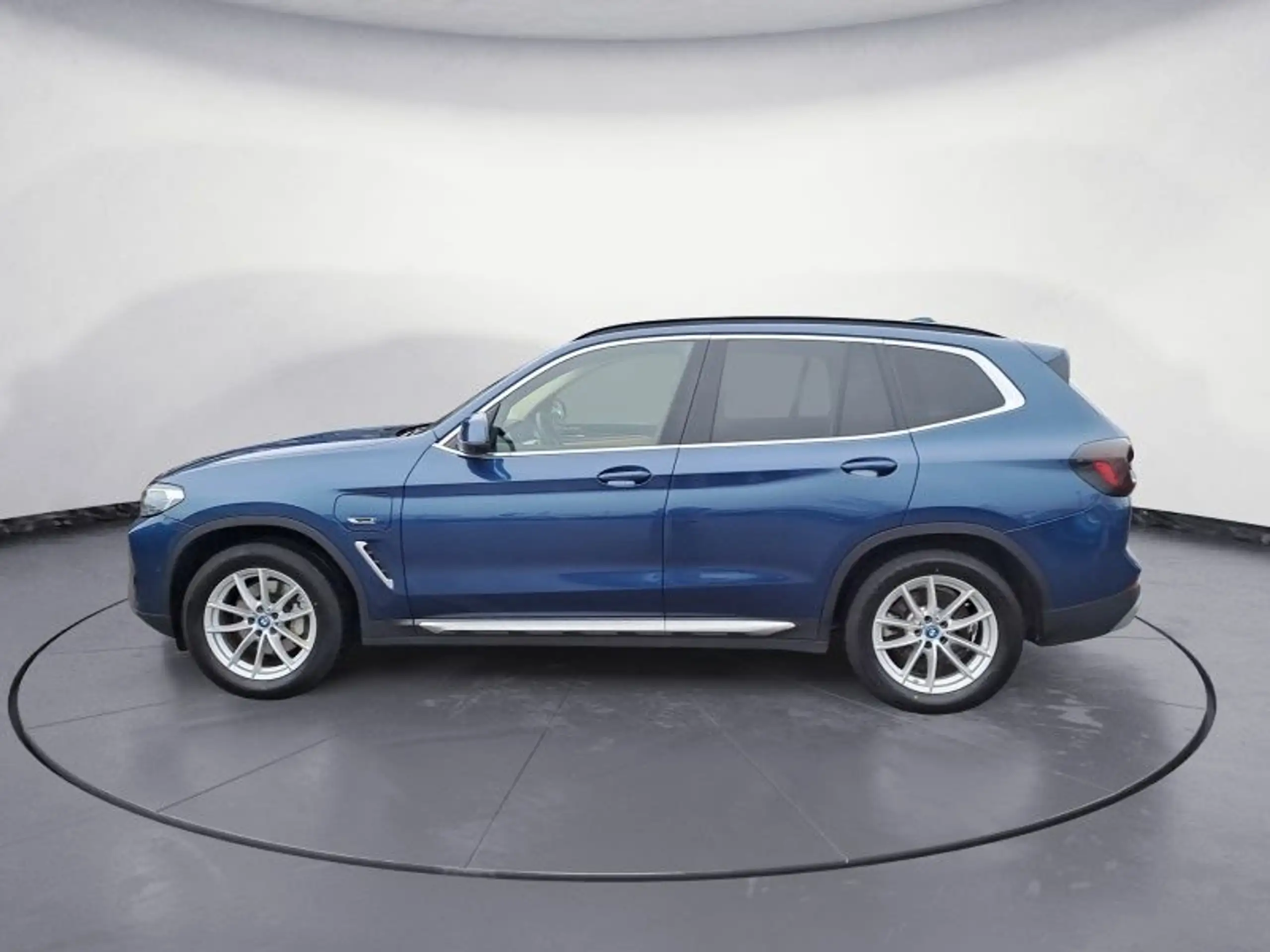 BMW - X3