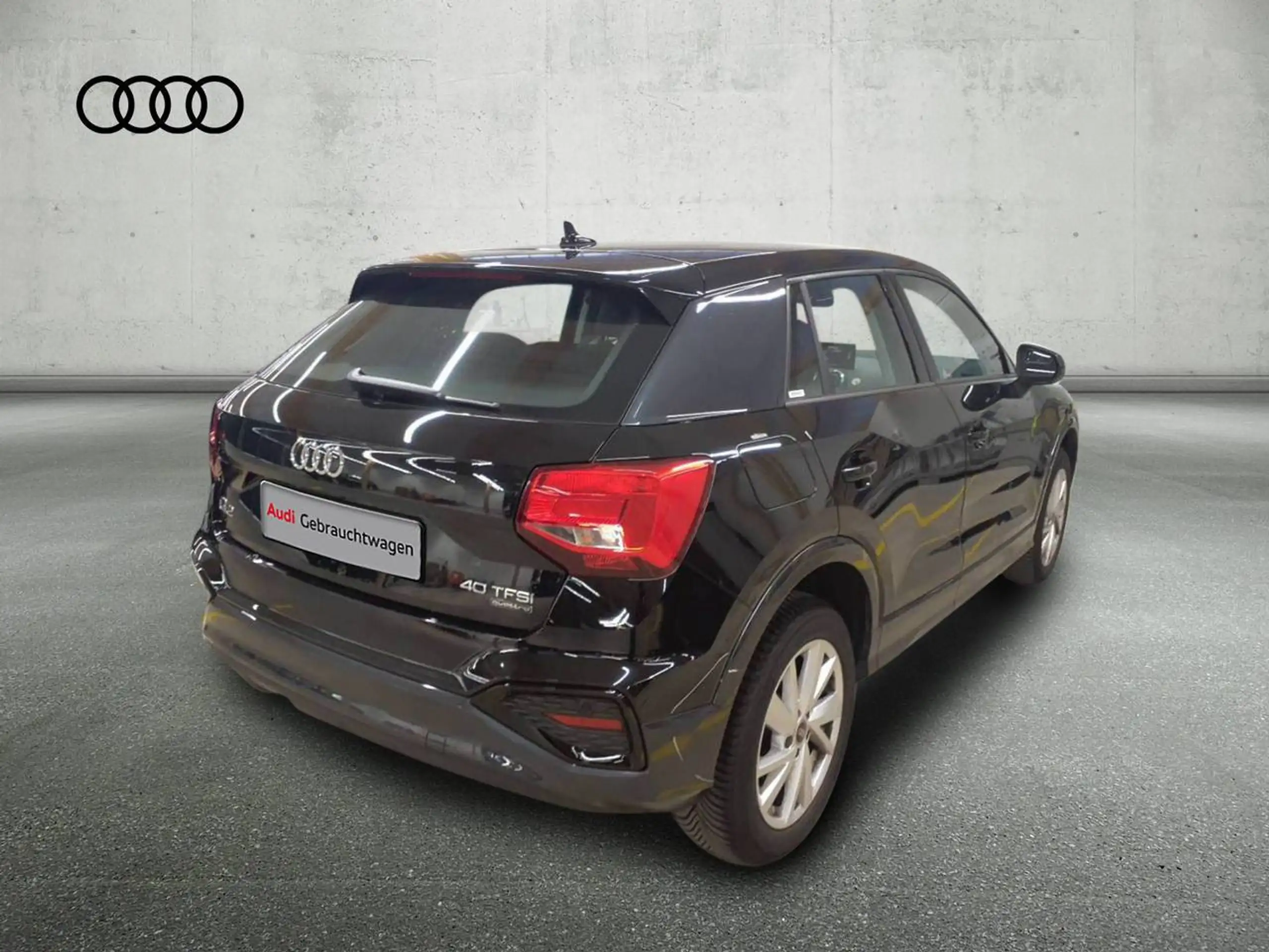 Audi - Q2