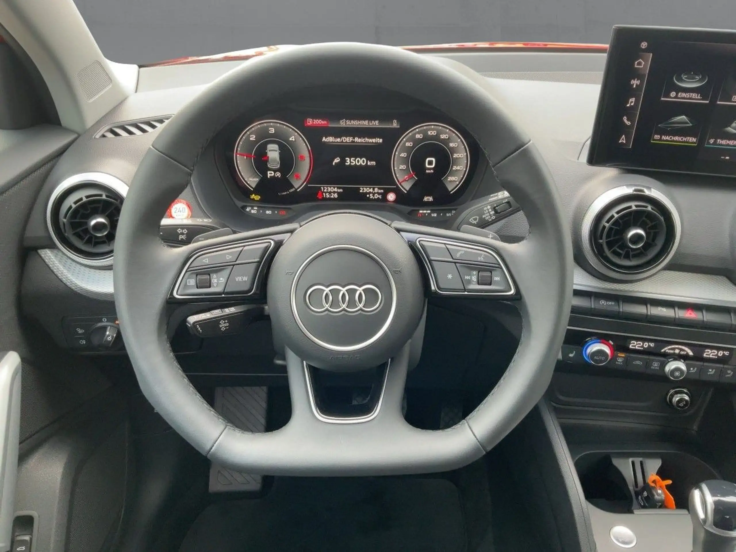 Audi - Q2