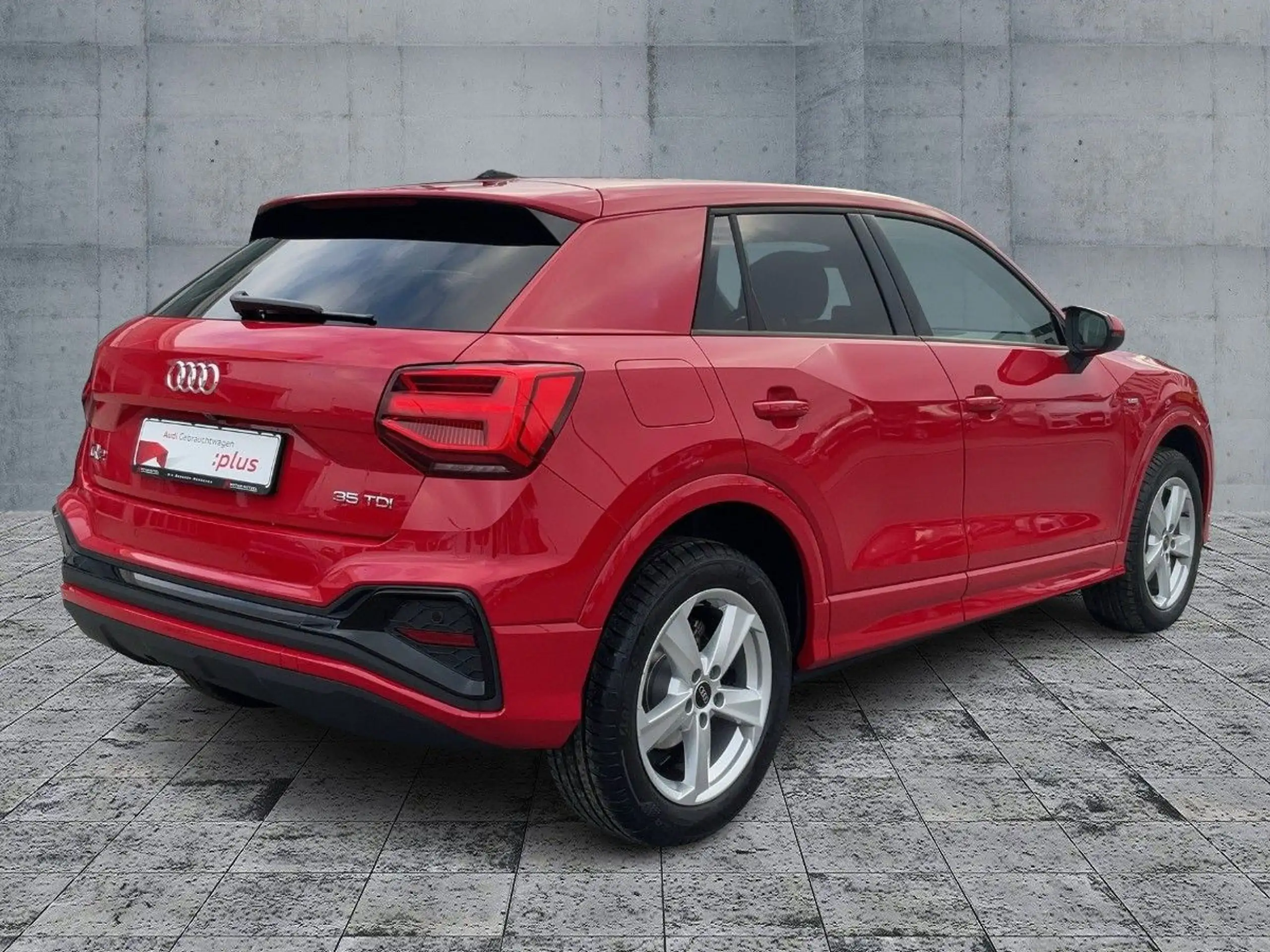 Audi - Q2