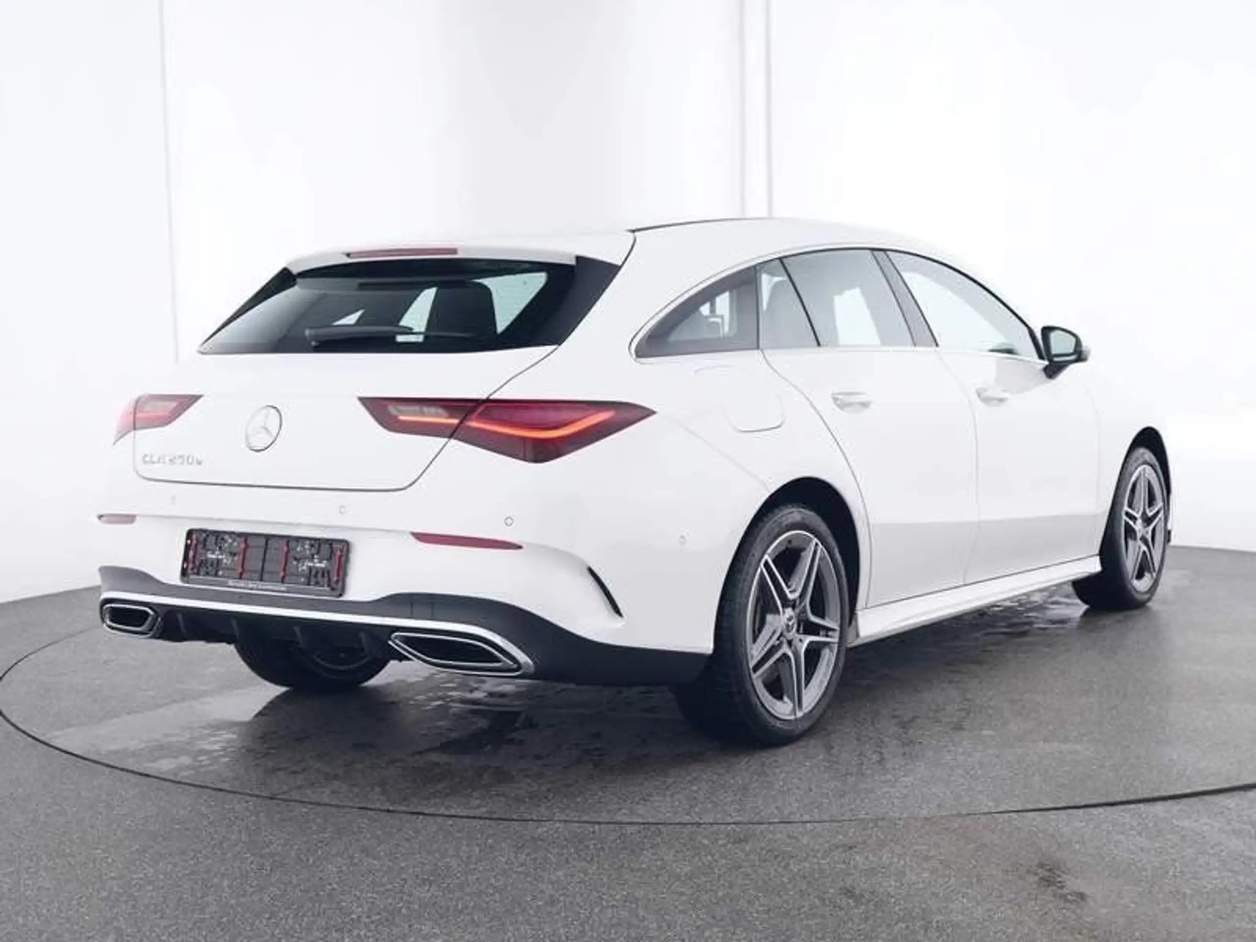 Mercedes-Benz - CLA 250