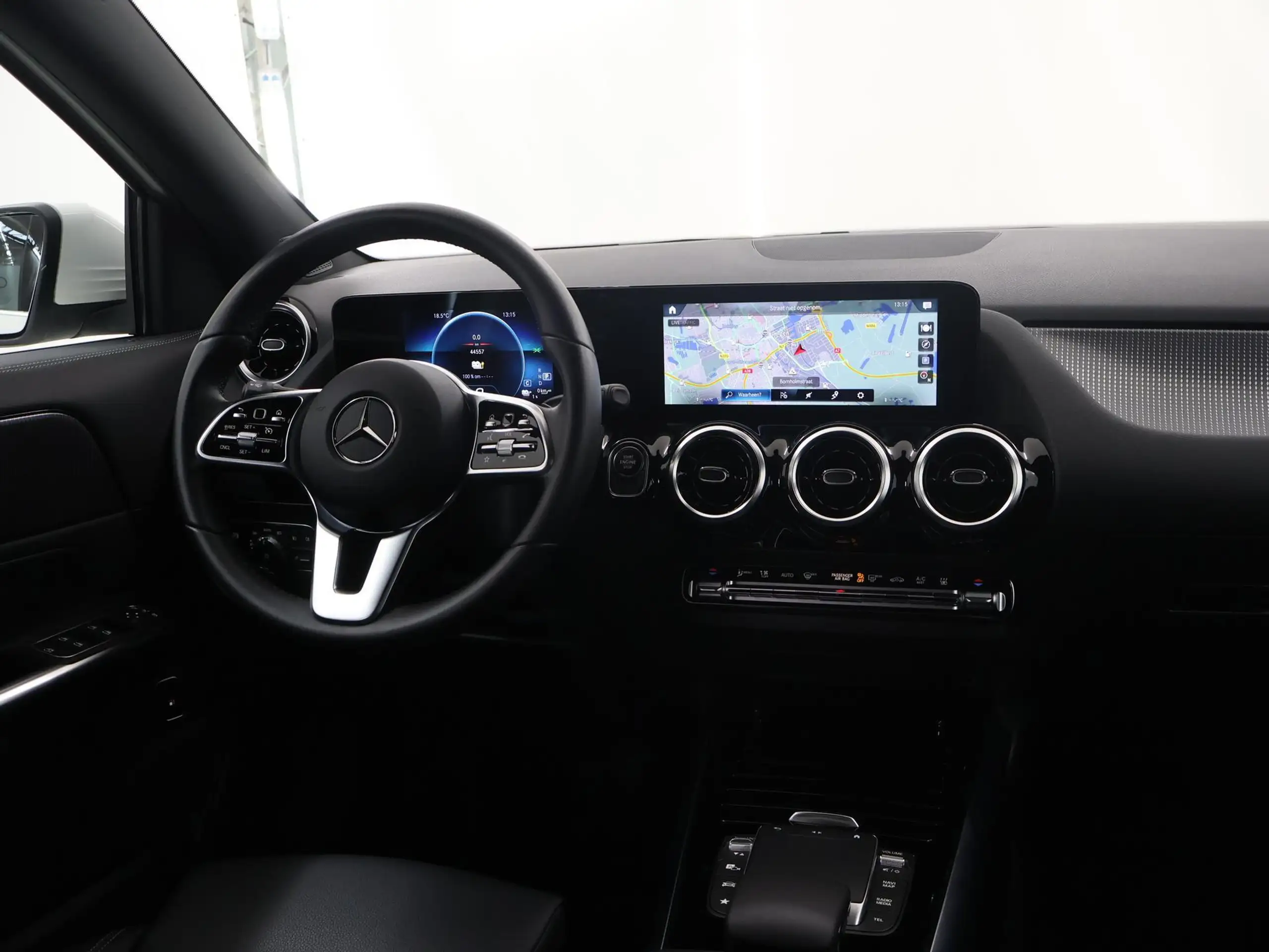 Mercedes-Benz - GLA 250