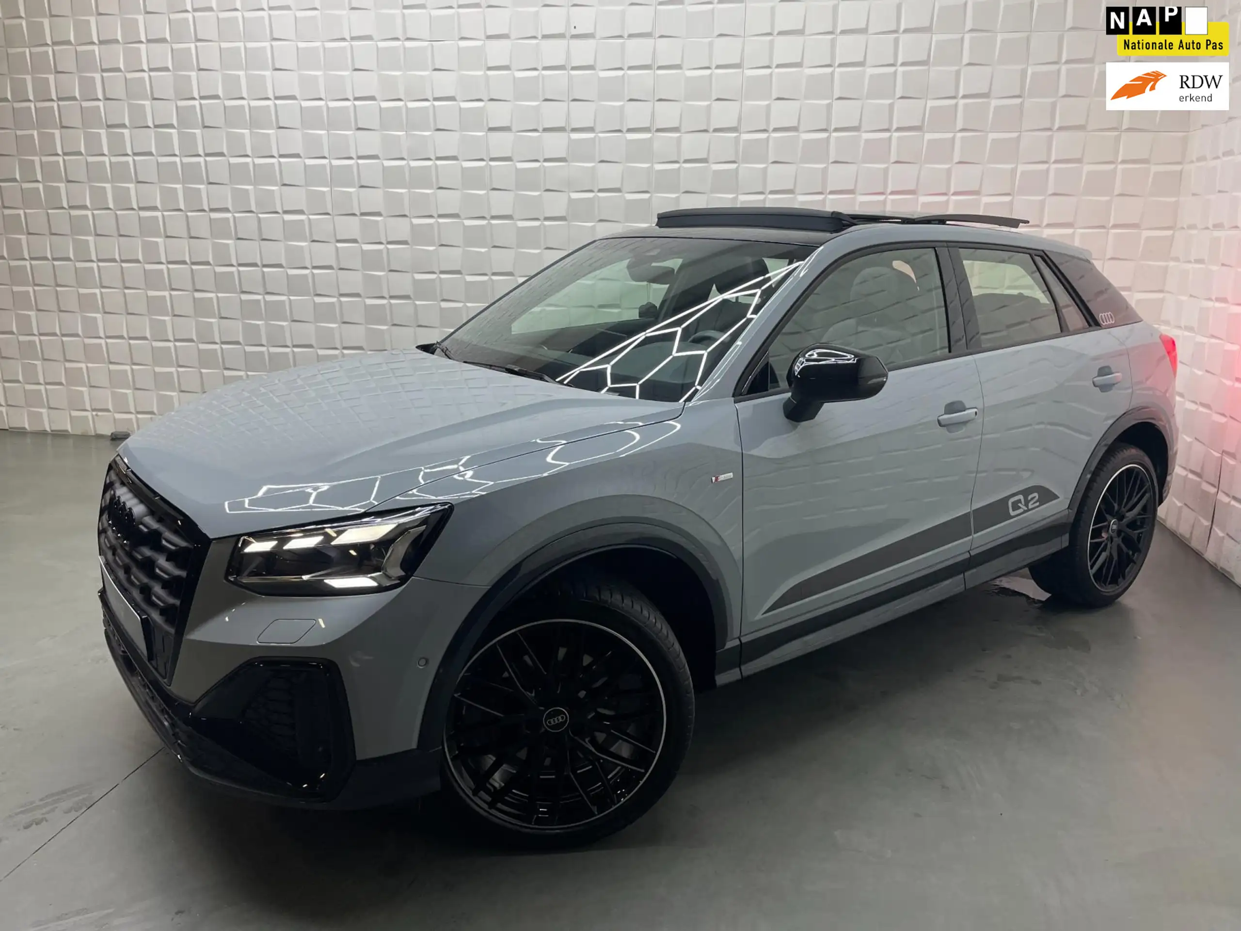 Audi - Q2