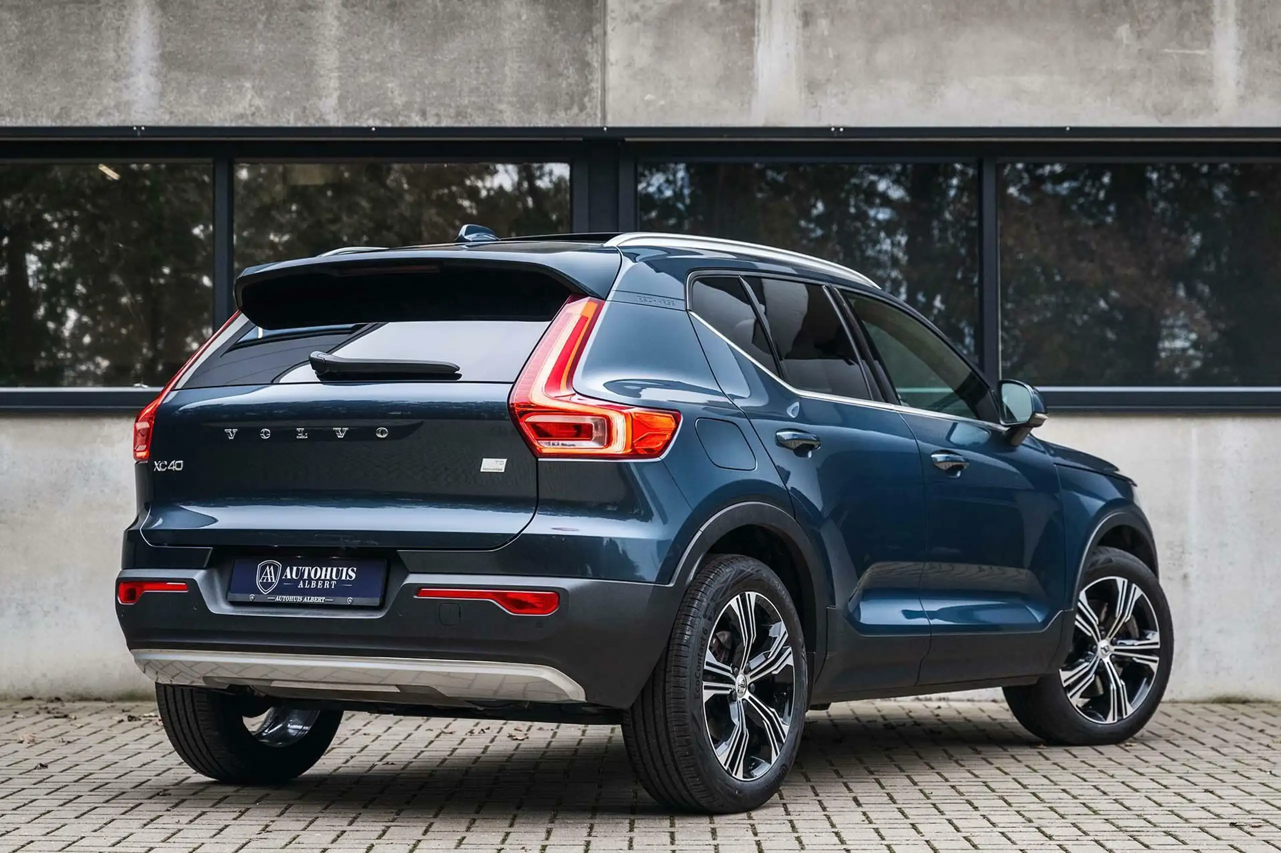 Volvo - XC40