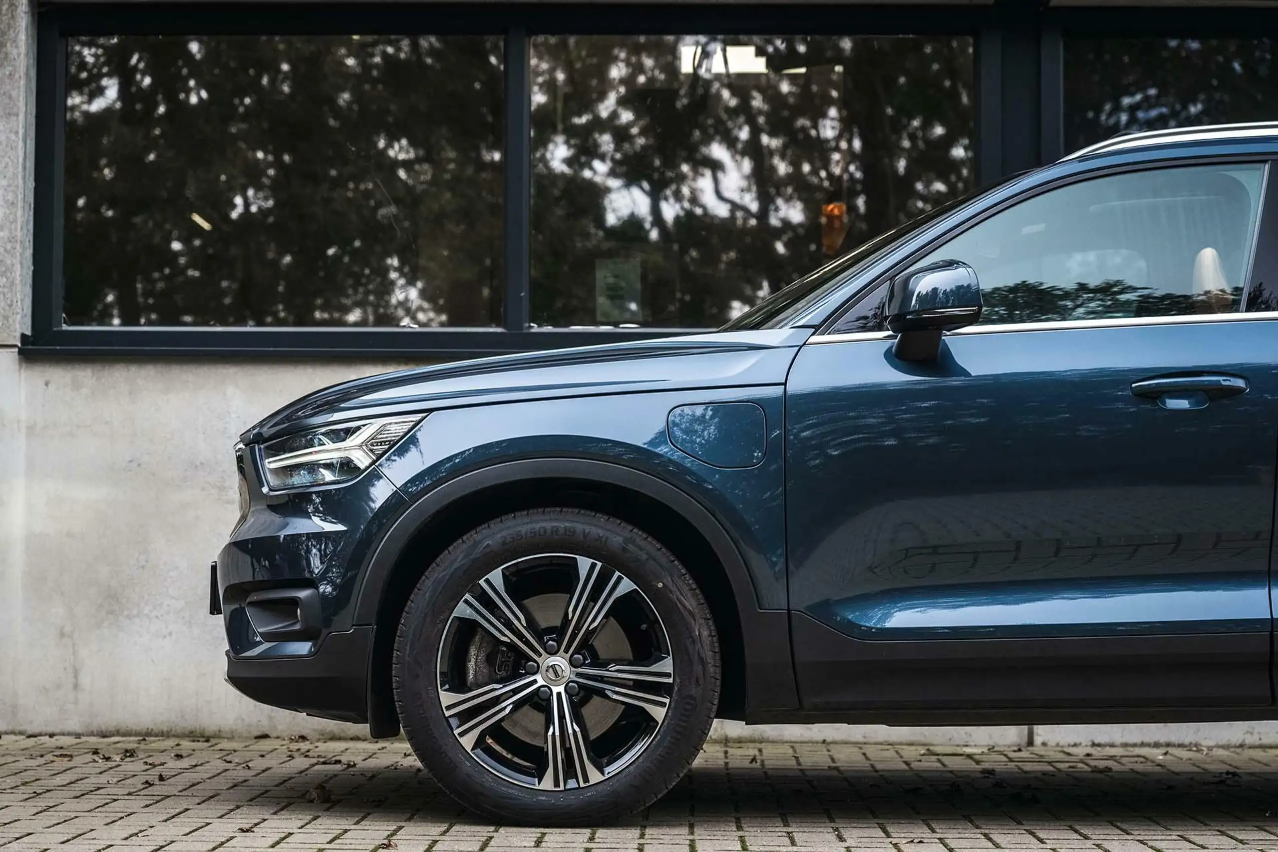 Volvo - XC40