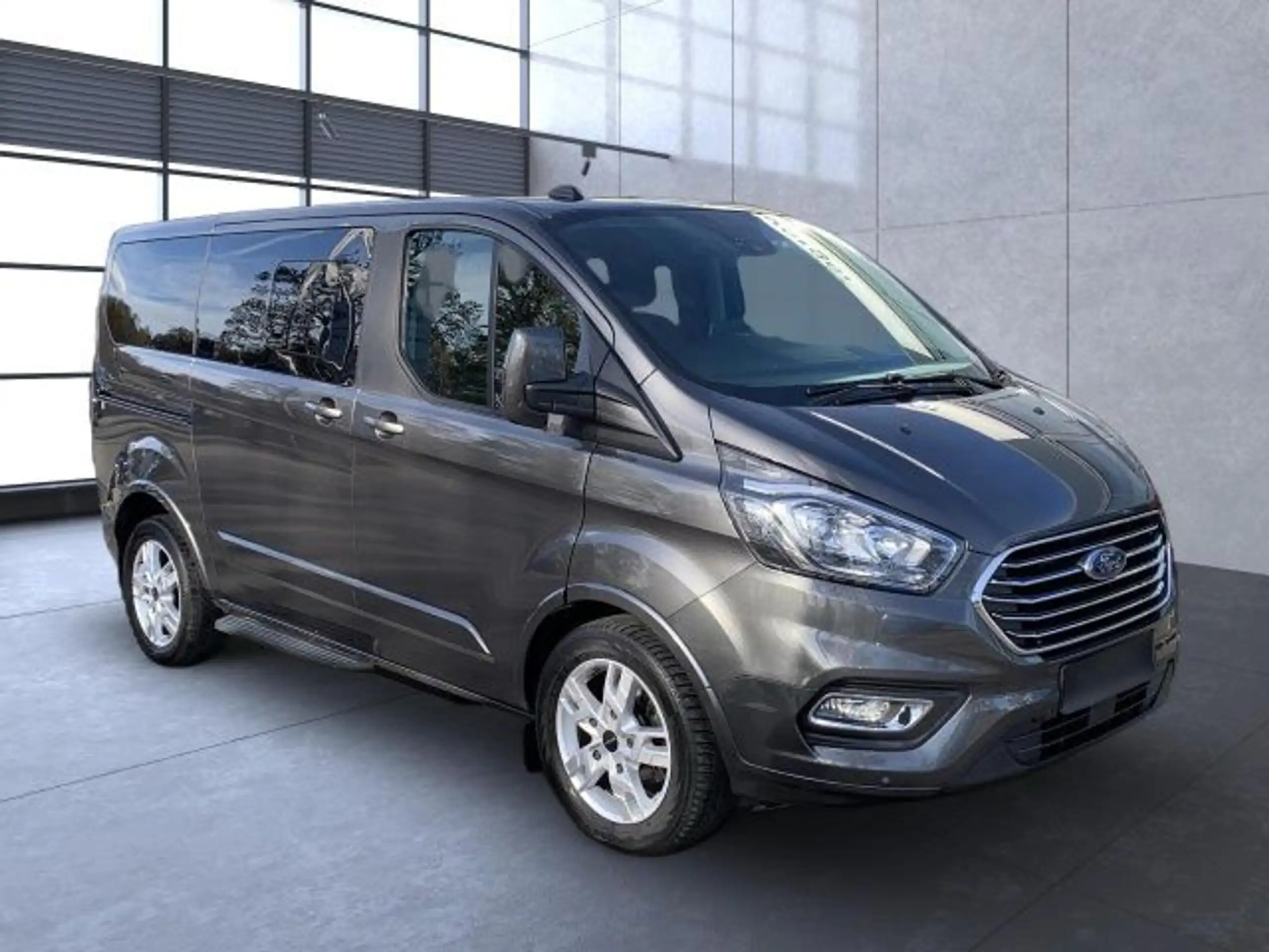 Ford - Tourneo