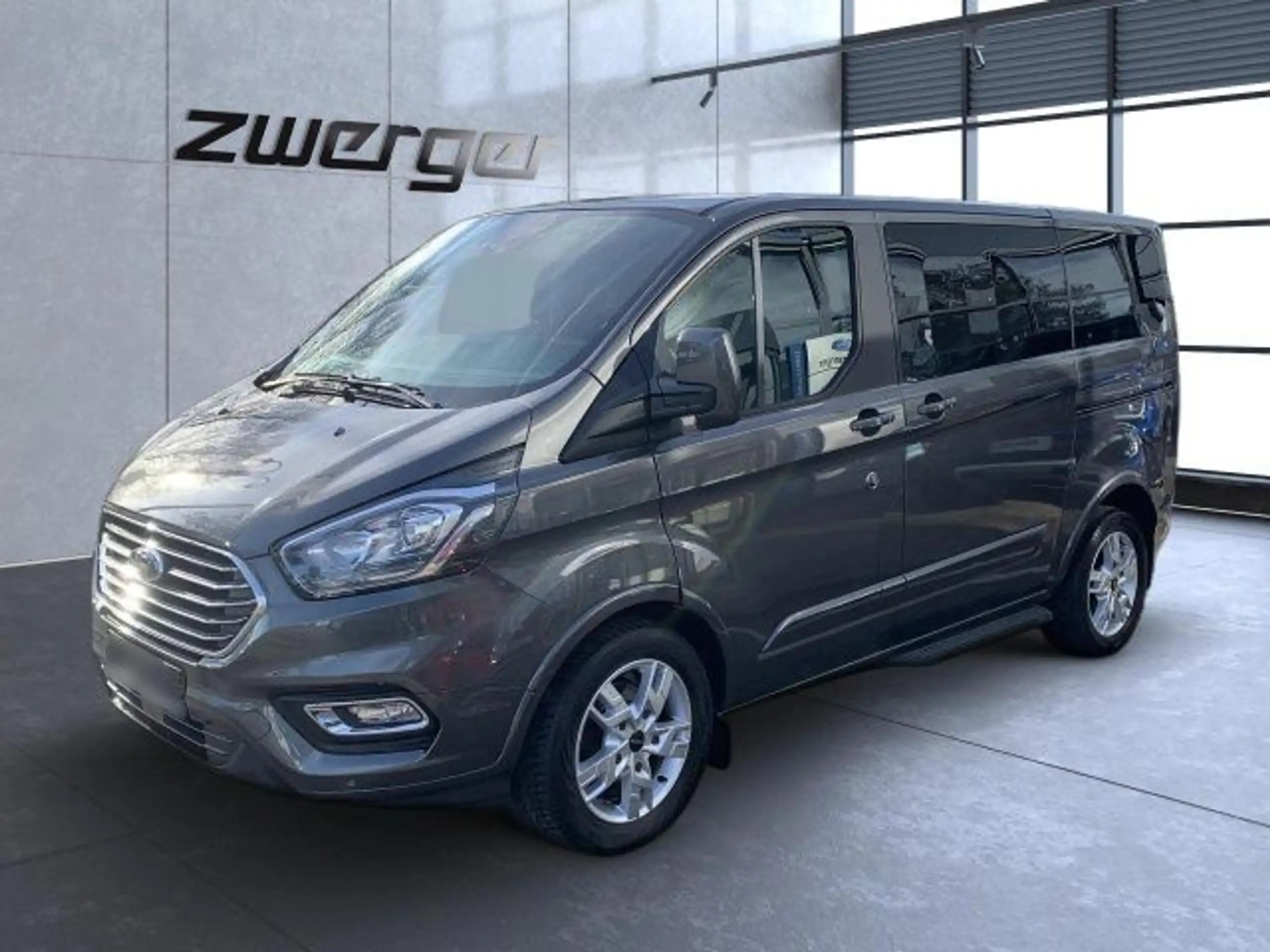 Ford - Tourneo