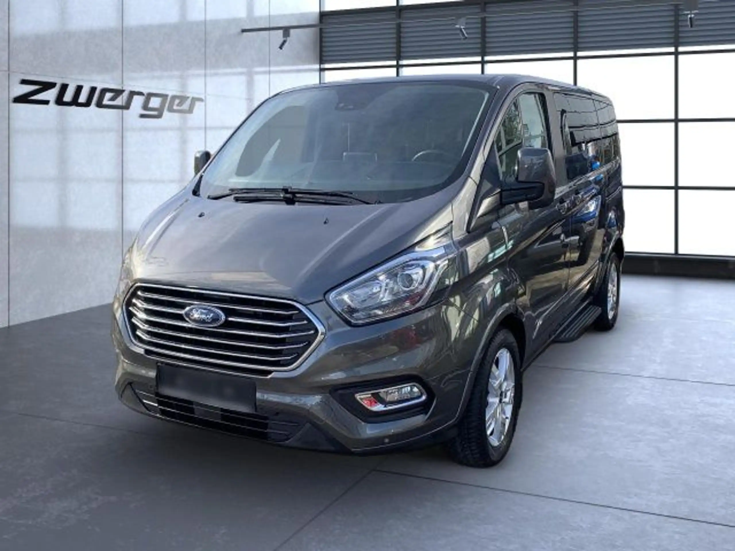 Ford - Tourneo