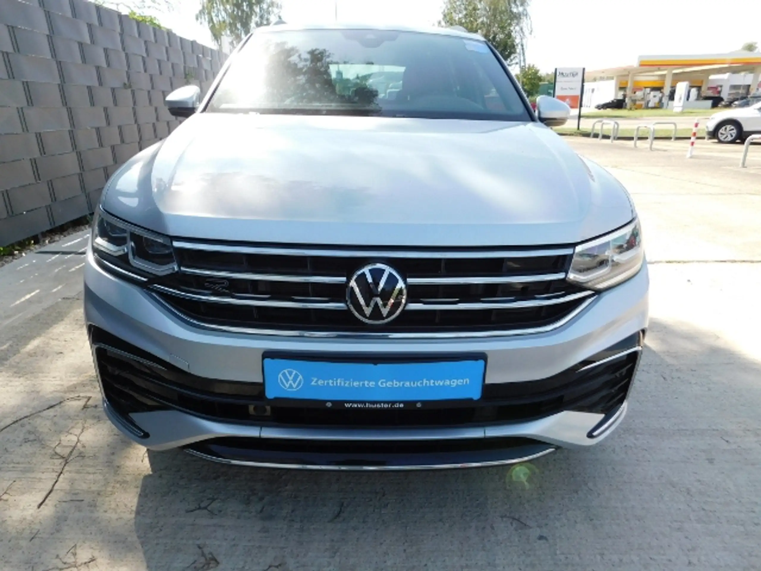 Volkswagen - Tiguan