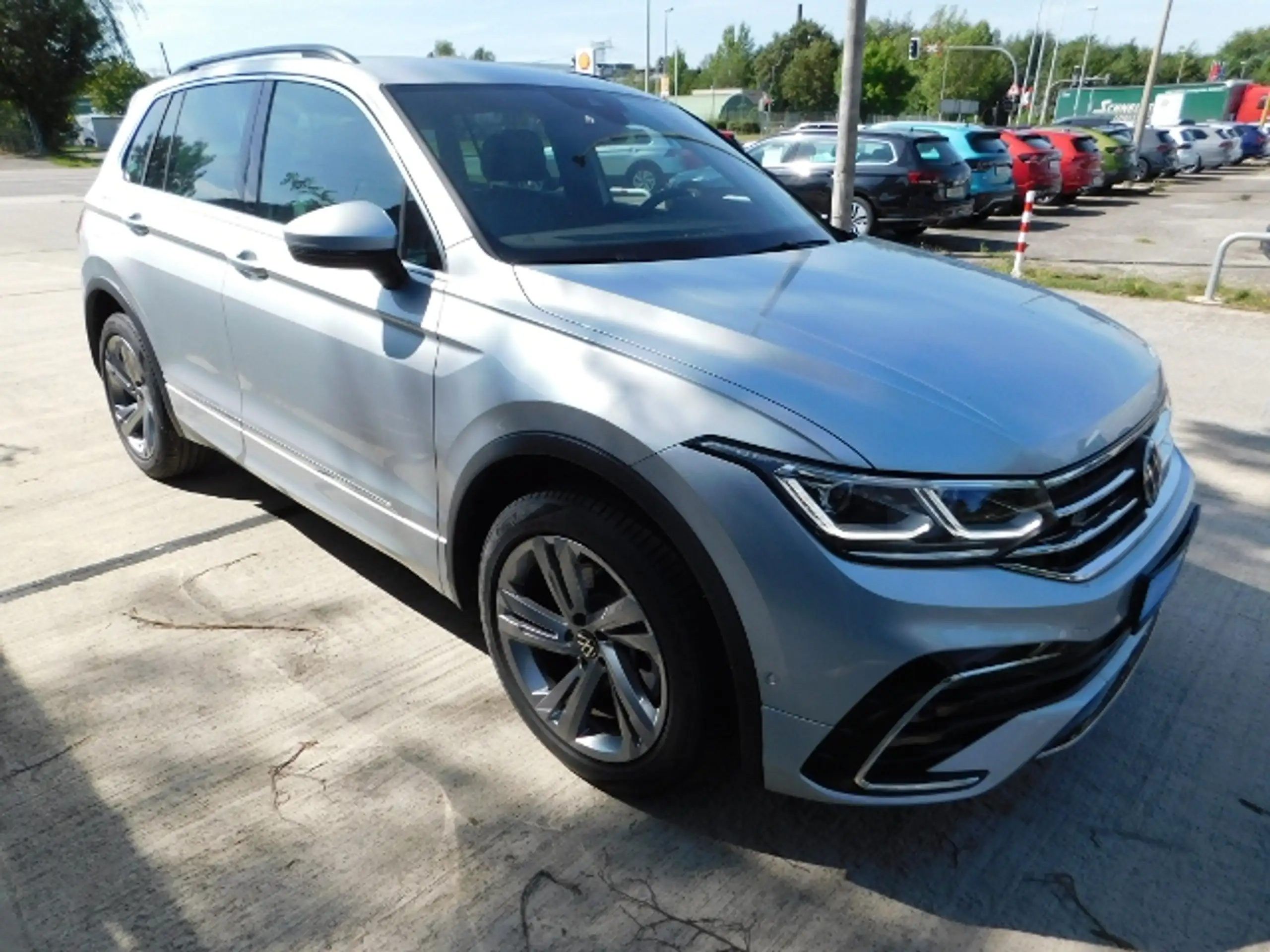 Volkswagen - Tiguan