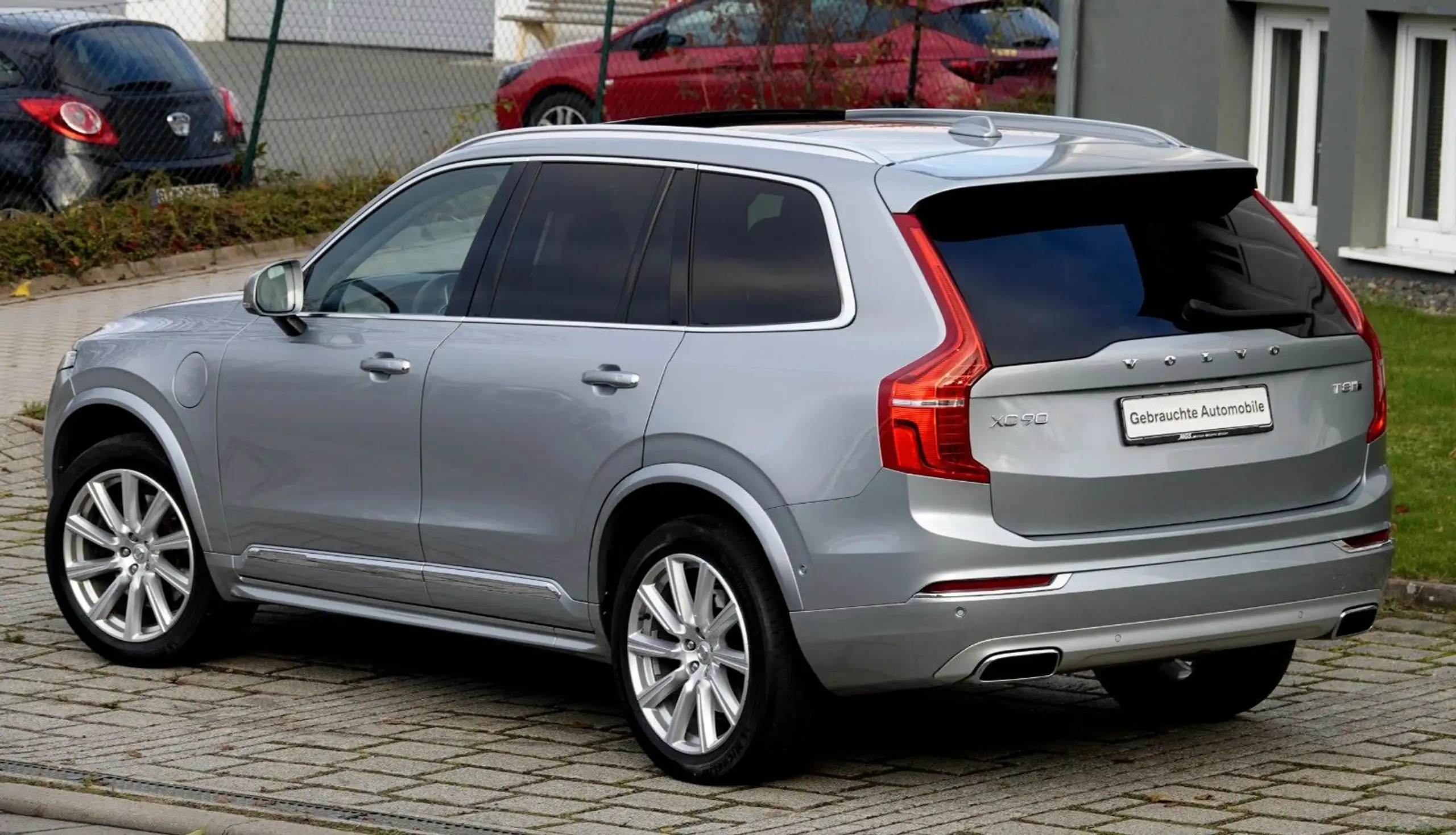 Volvo - XC90