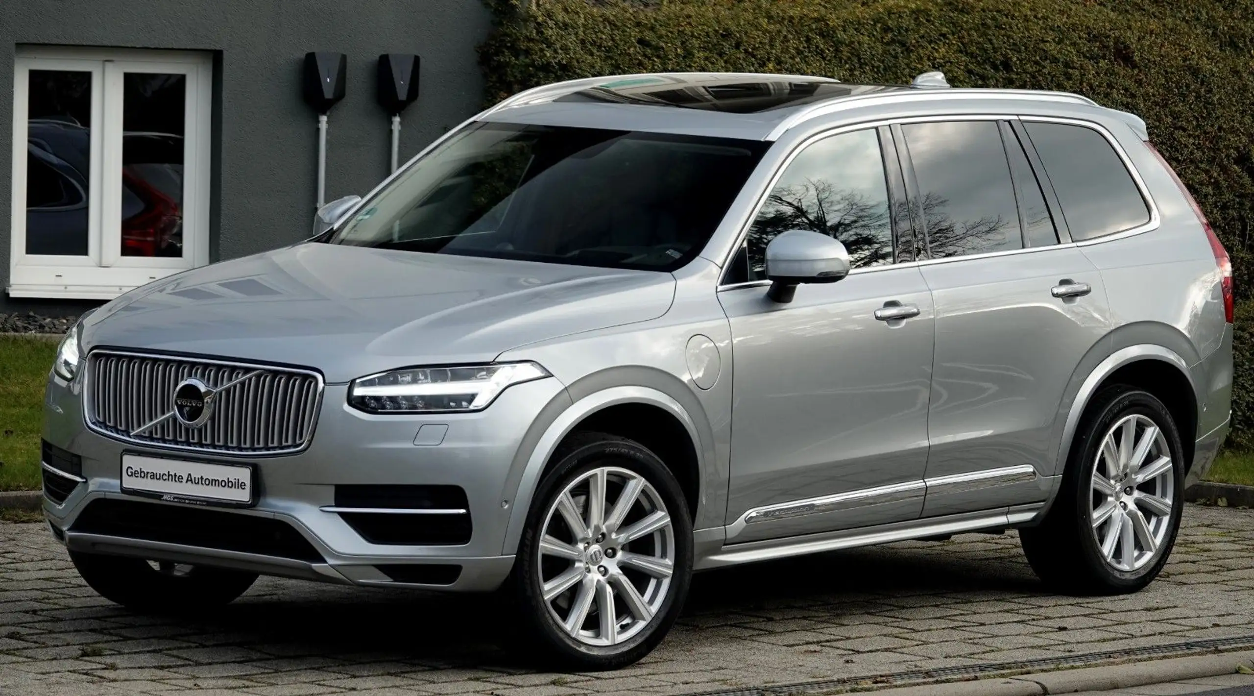 Volvo - XC90