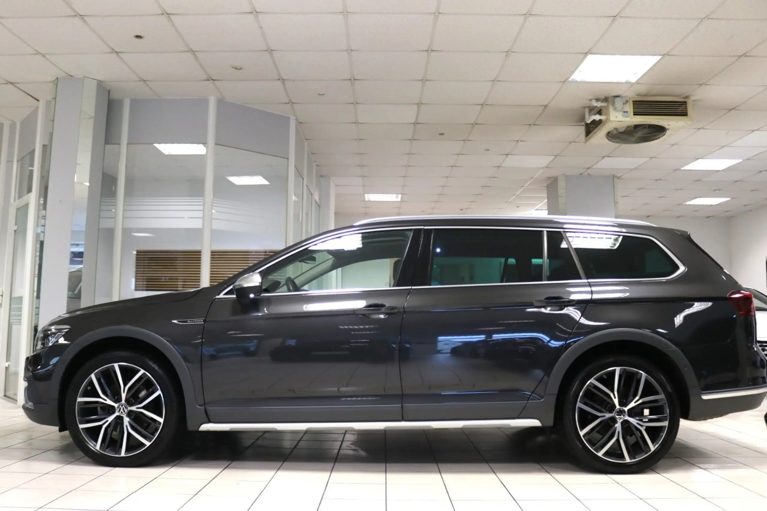 Volkswagen - Passat Alltrack