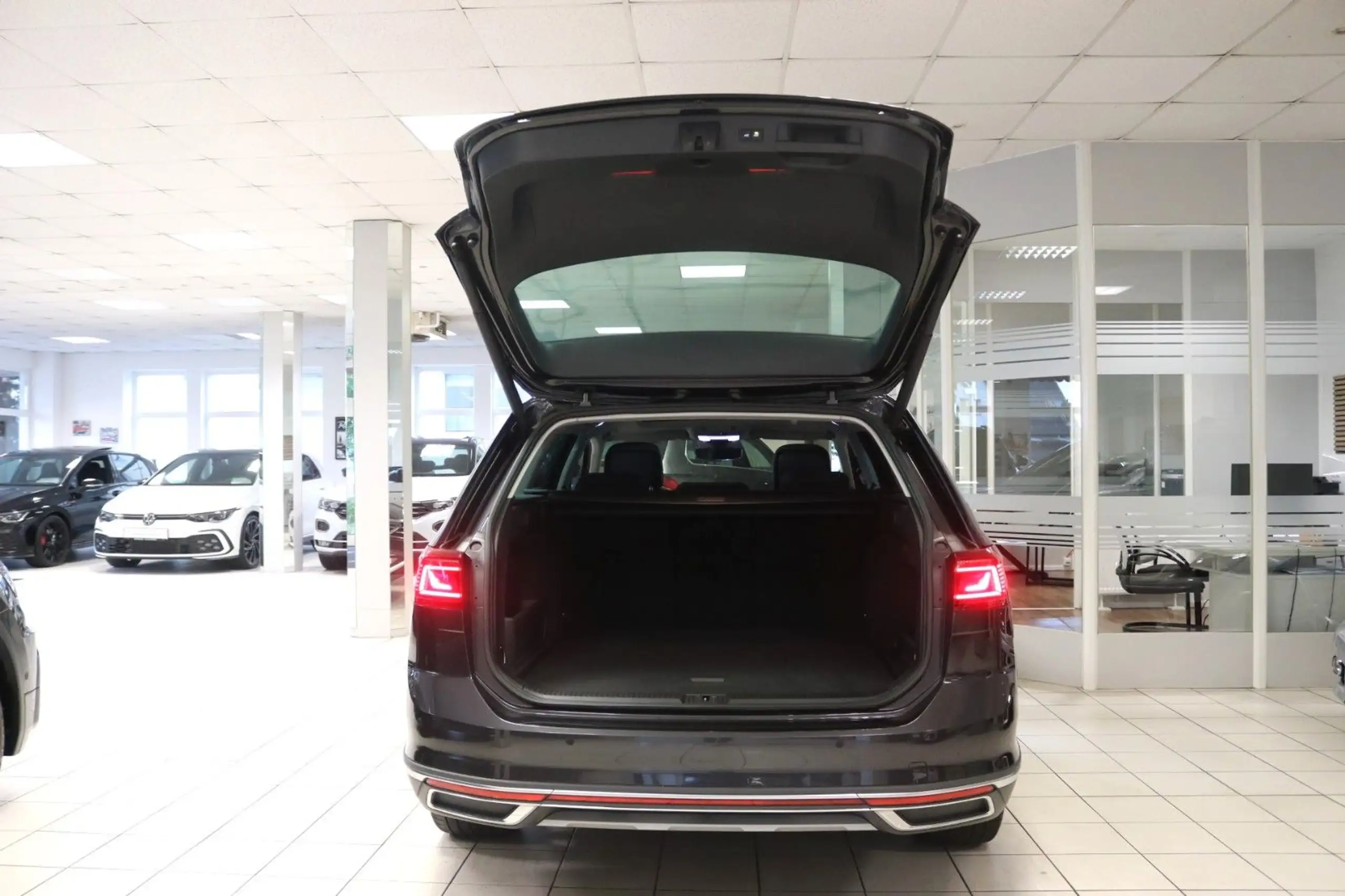 Volkswagen - Passat Alltrack