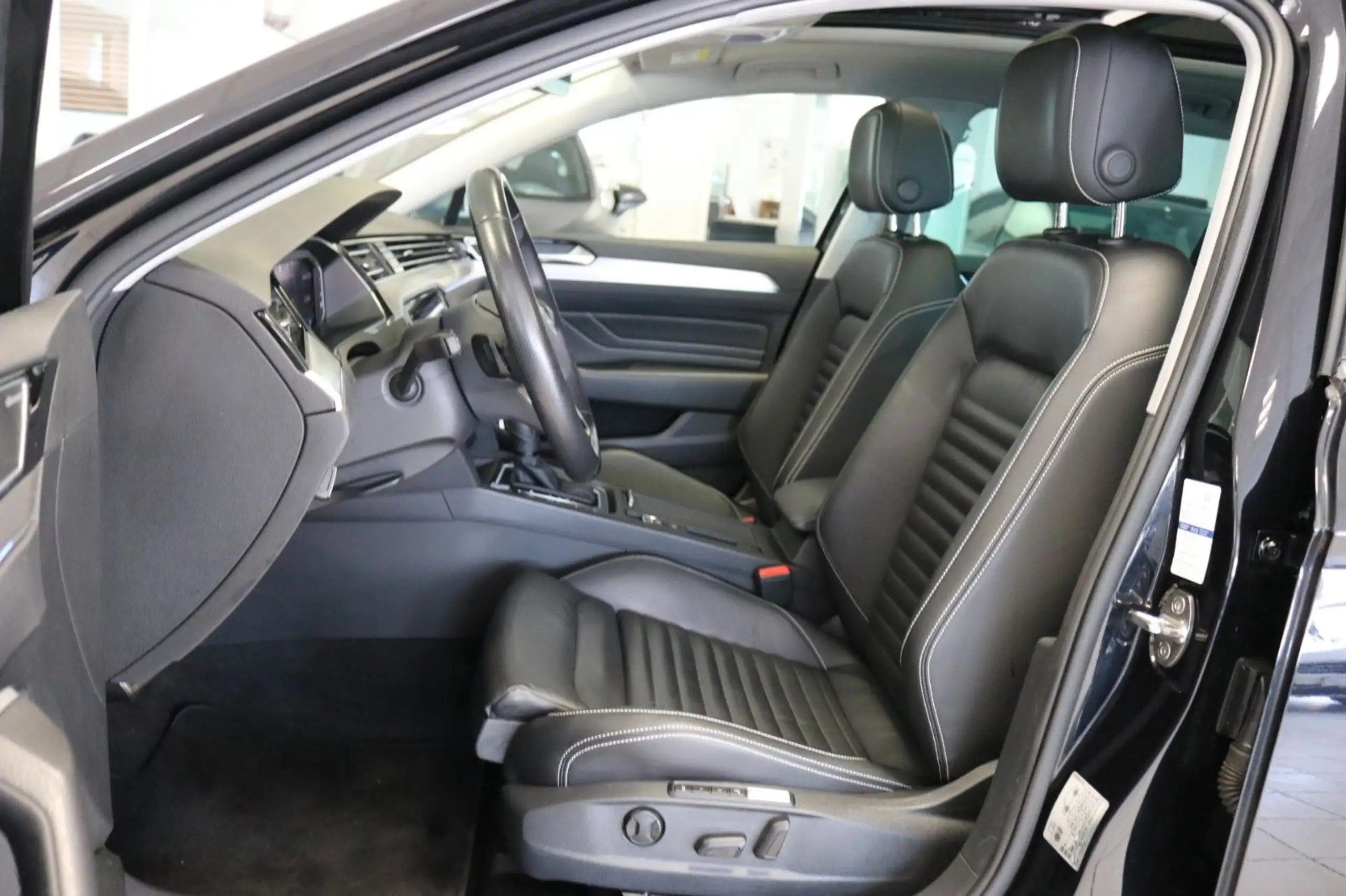 Volkswagen - Passat Alltrack