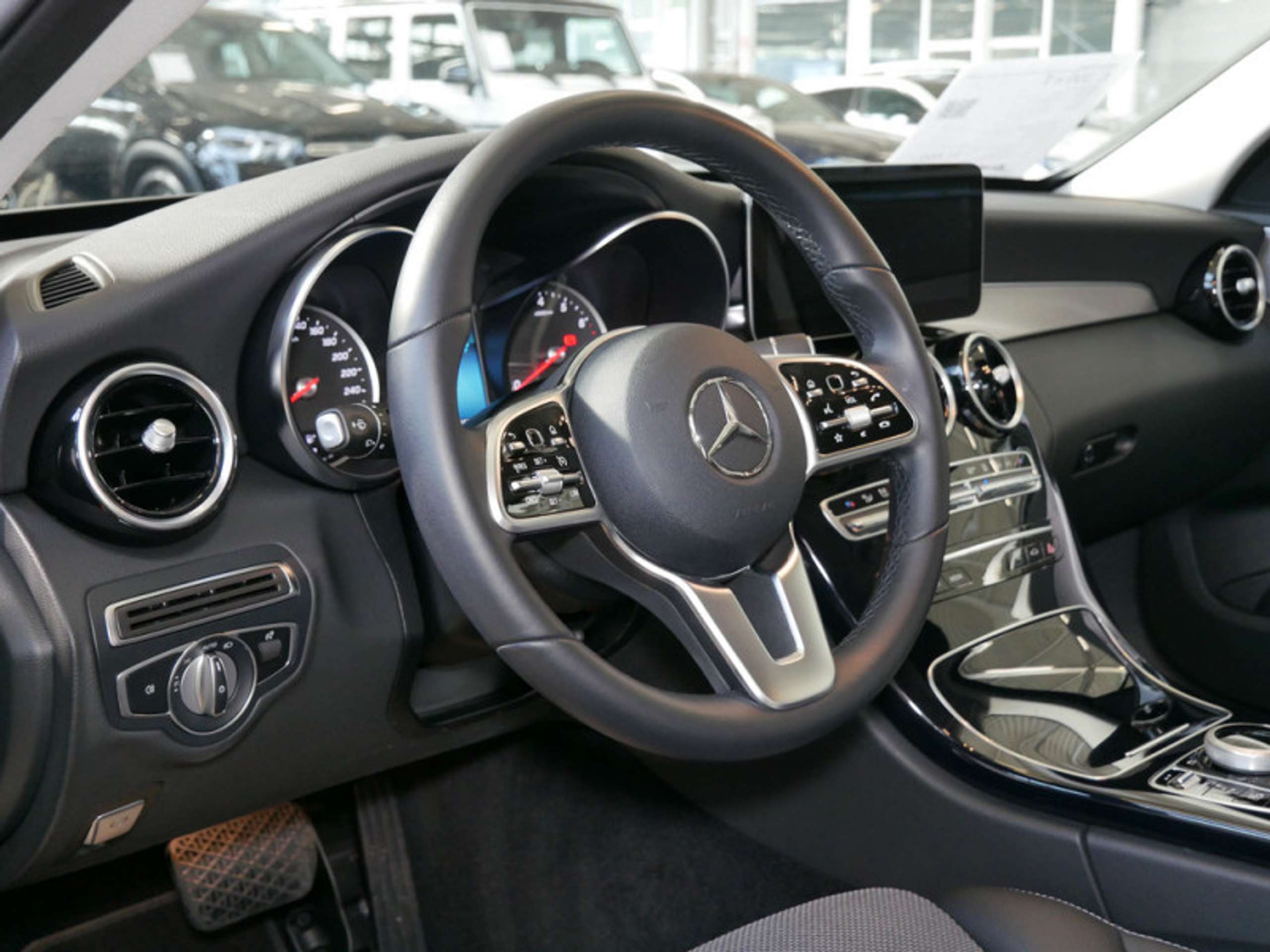 Mercedes-Benz - C 300