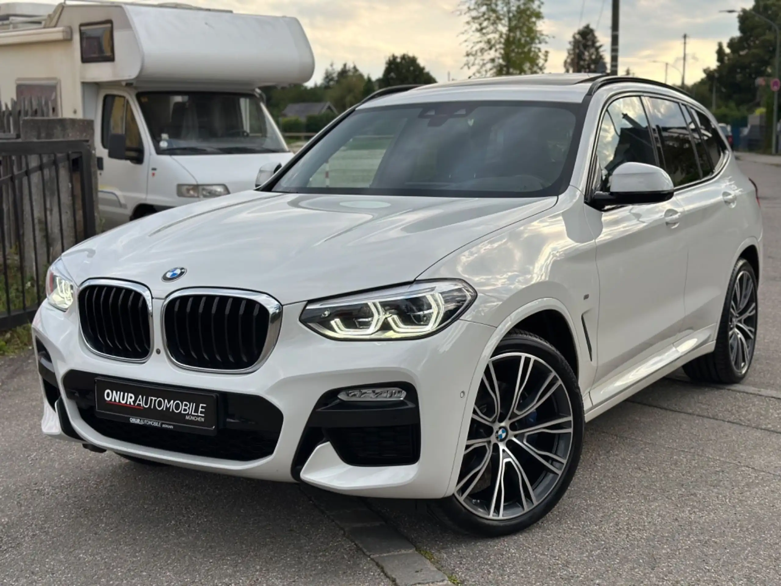 BMW - X3