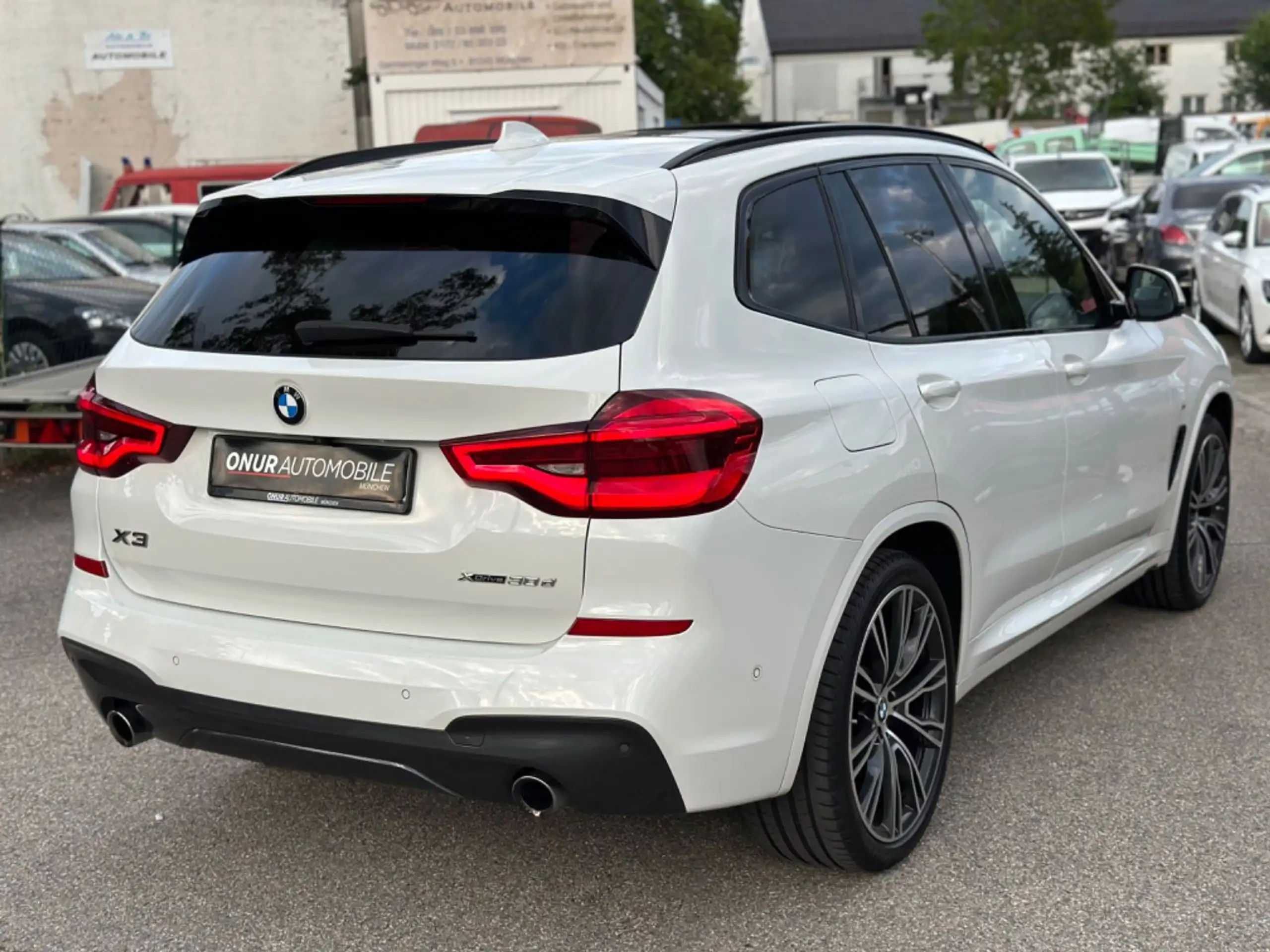 BMW - X3