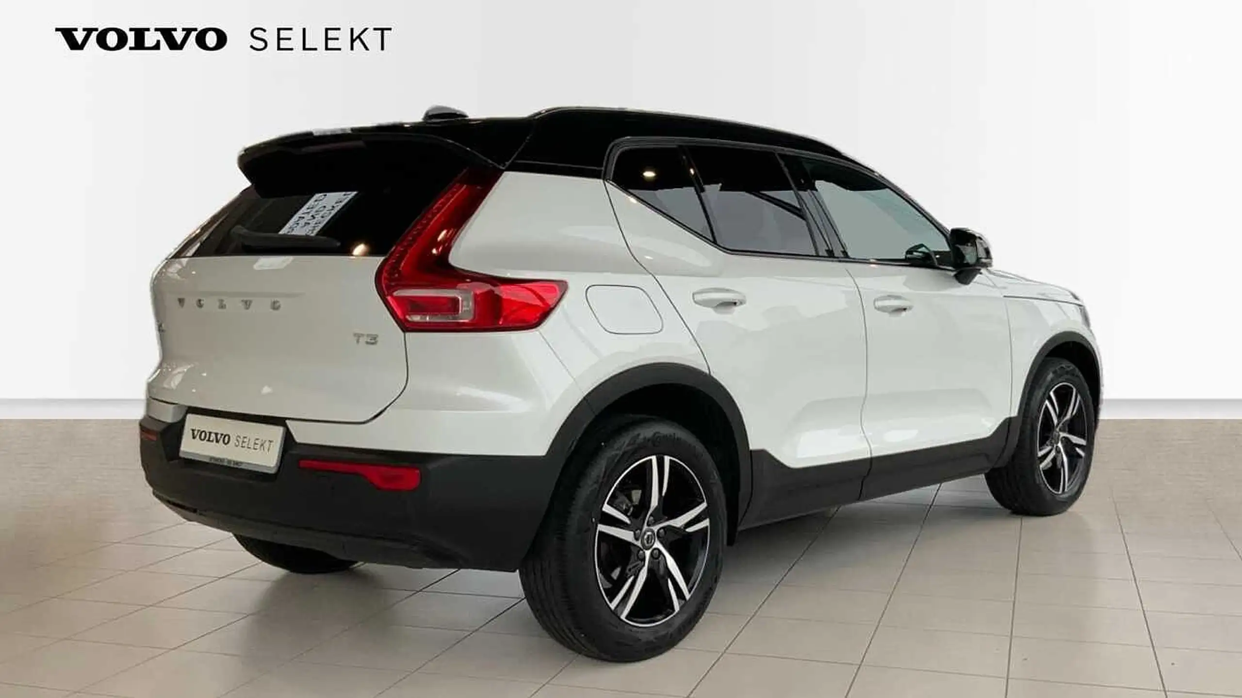 Volvo - XC40