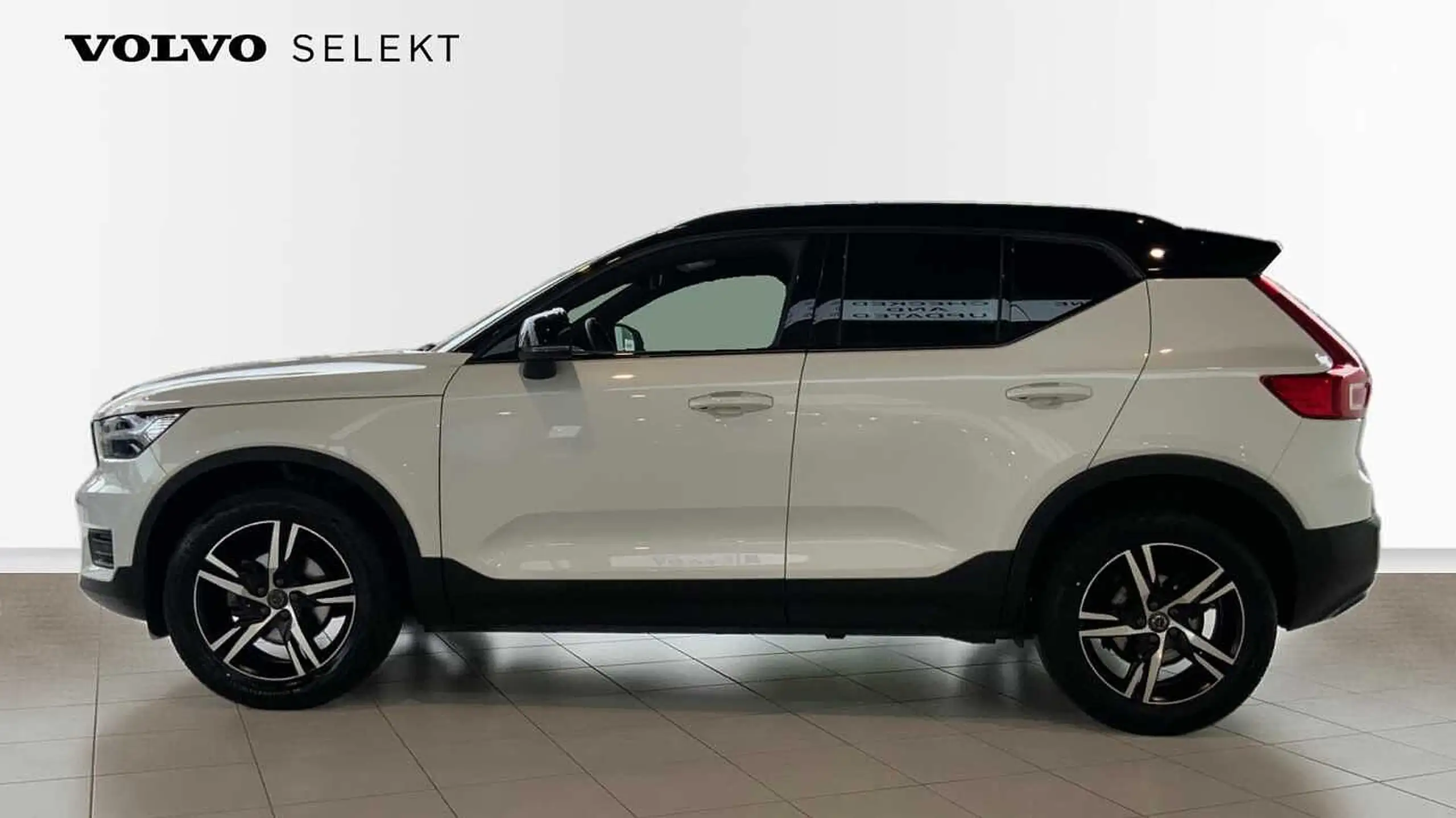 Volvo - XC40